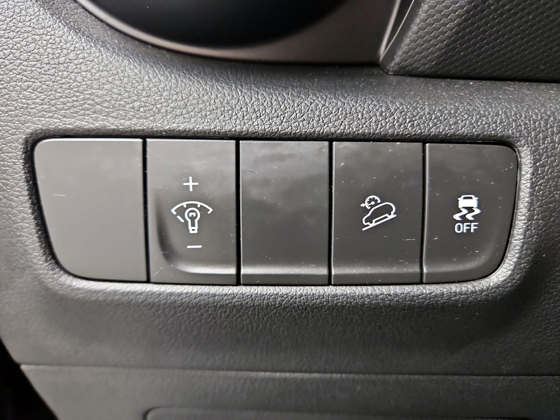 Thumbnail: 2022 Hyundai Kona - 13