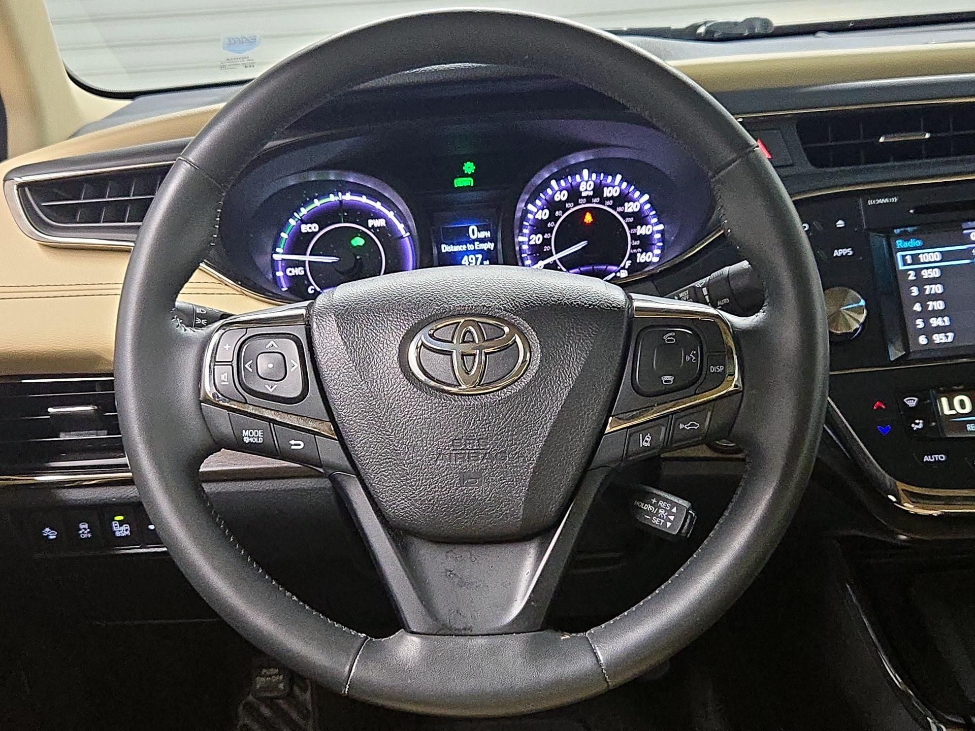 Thumbnail: 2016 Toyota Avalon - 10
