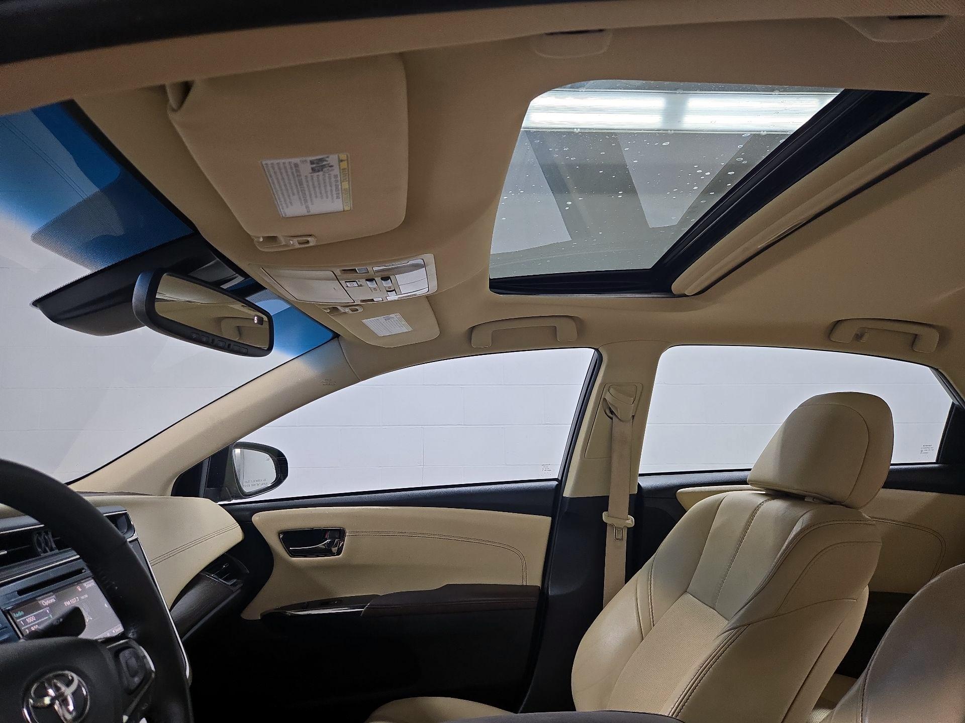 Thumbnail: 2016 Toyota Avalon - 19
