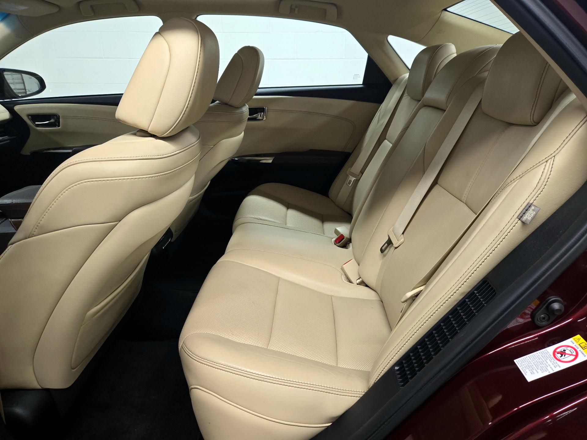 Thumbnail: 2016 Toyota Avalon - 20