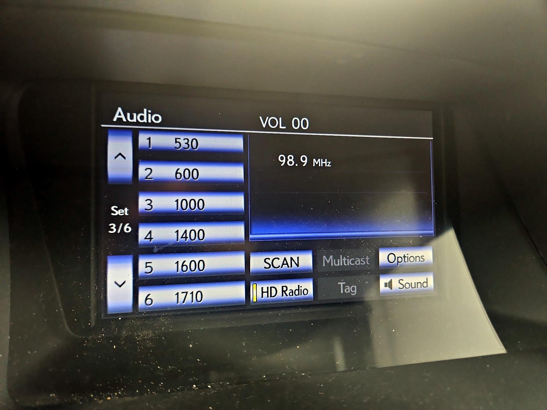 Thumbnail: 2015 Lexus RX - 16