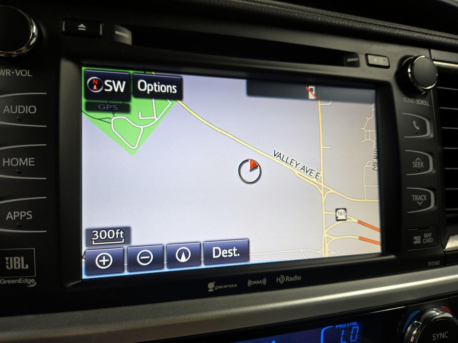 Thumbnail: 2016 Toyota Highlander - 14