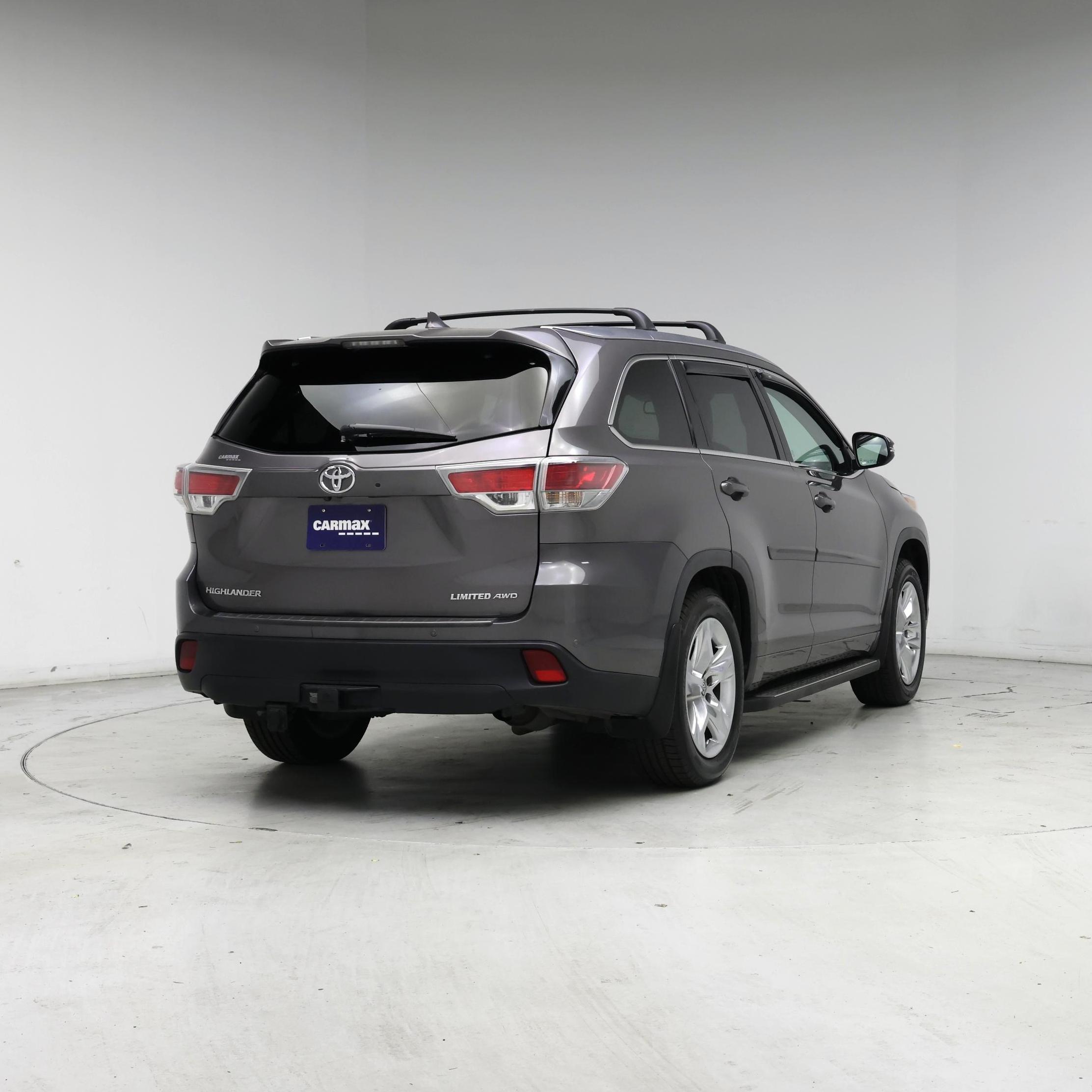Thumbnail: 2016 Toyota Highlander - 8
