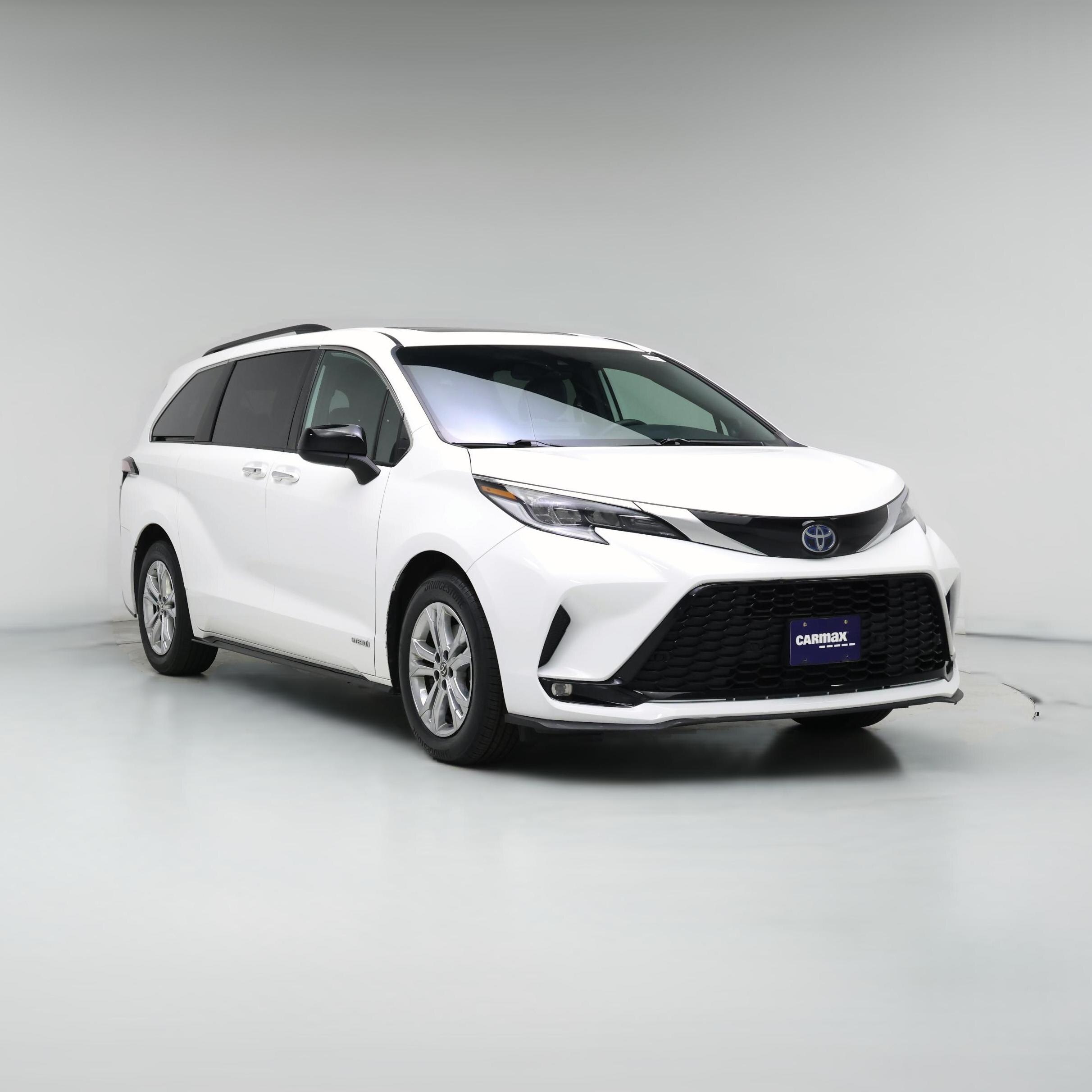 Thumbnail: 2021 Toyota Sienna - 1