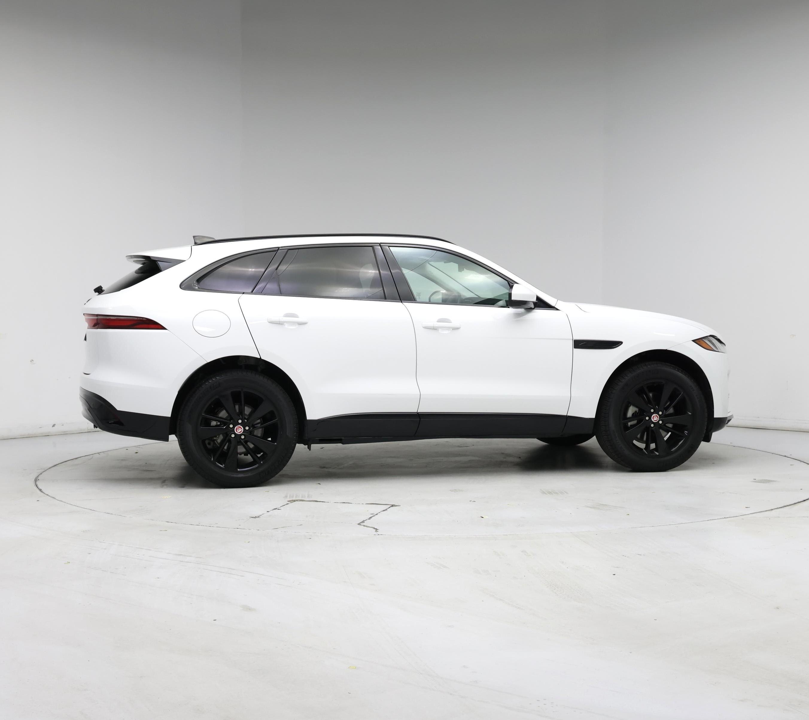 Thumbnail: 2022 Jaguar F-Pace - 7
