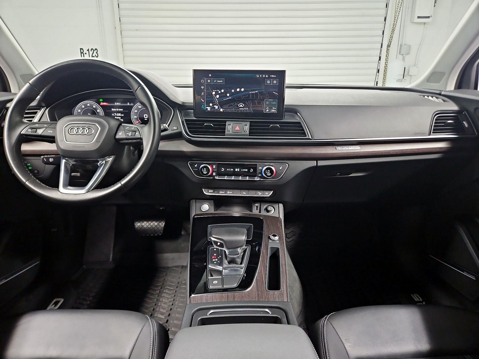 Thumbnail: 2022 Audi Q5 - 9