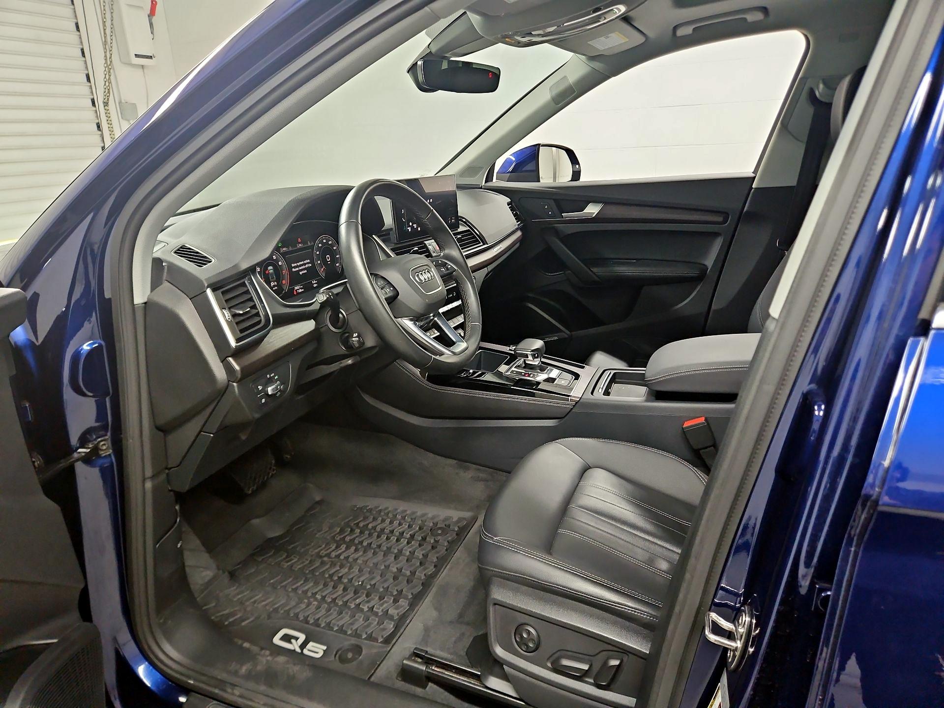 Thumbnail: 2022 Audi Q5 - 11