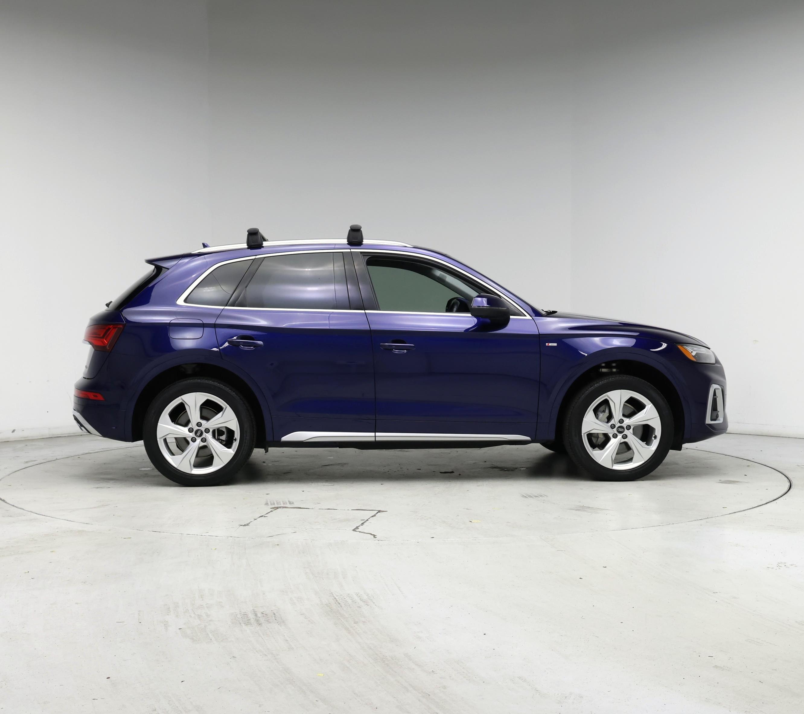 Thumbnail: 2022 Audi Q5 - 7