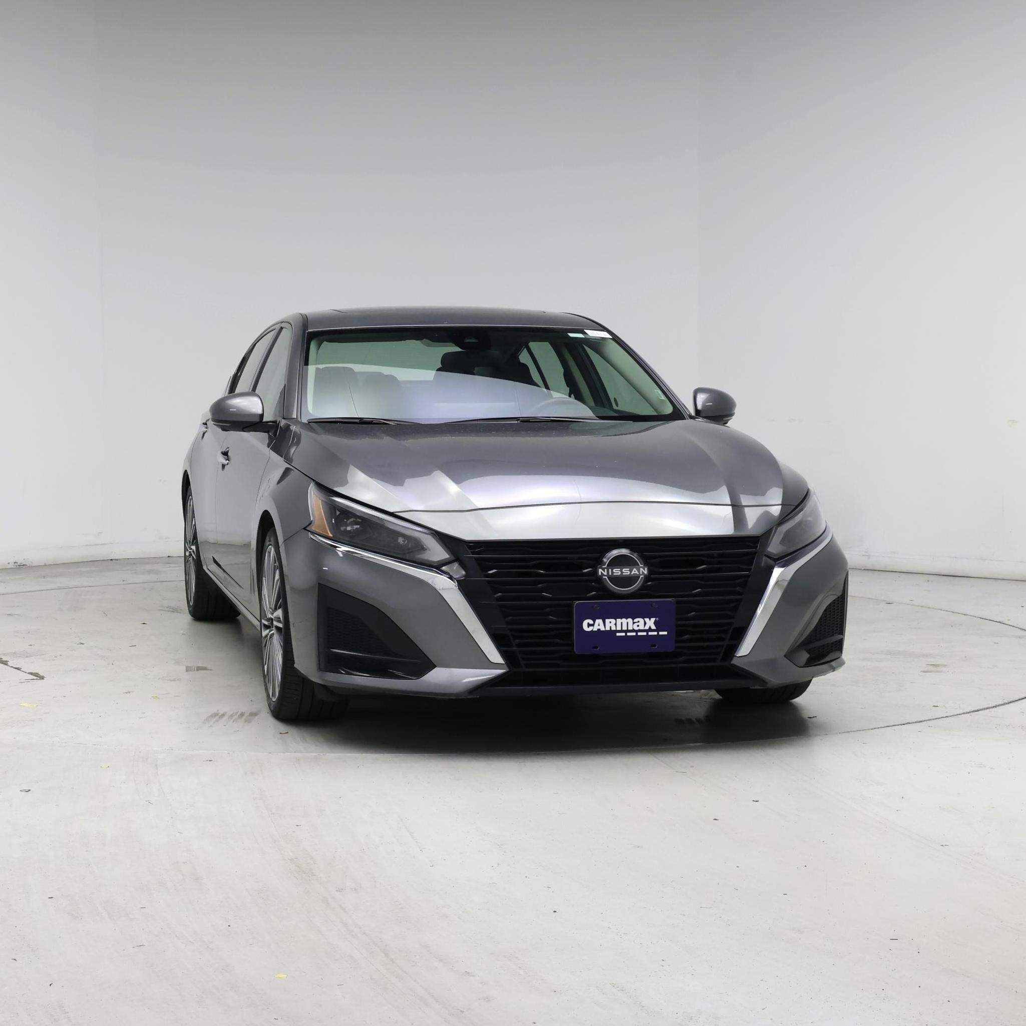 Thumbnail: 2023 Nissan Altima - 5