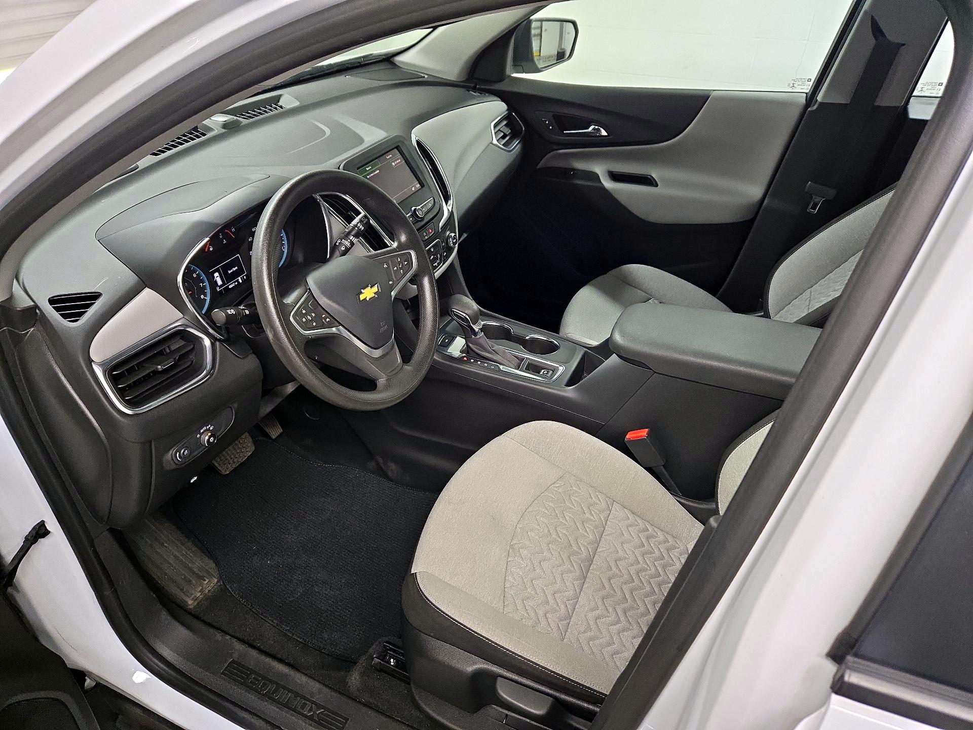 Thumbnail: 2022 Chevrolet Equinox - 11