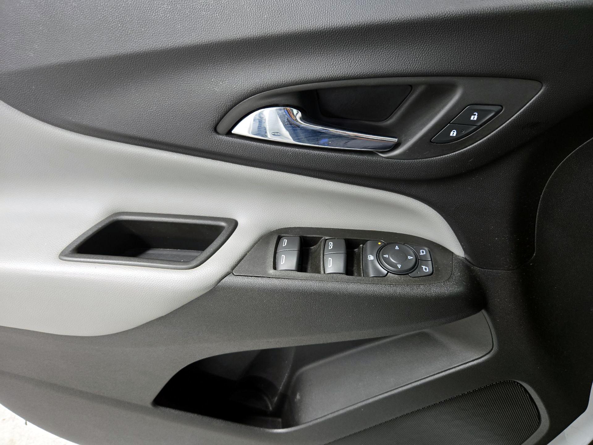 Thumbnail: 2022 Chevrolet Equinox - 12
