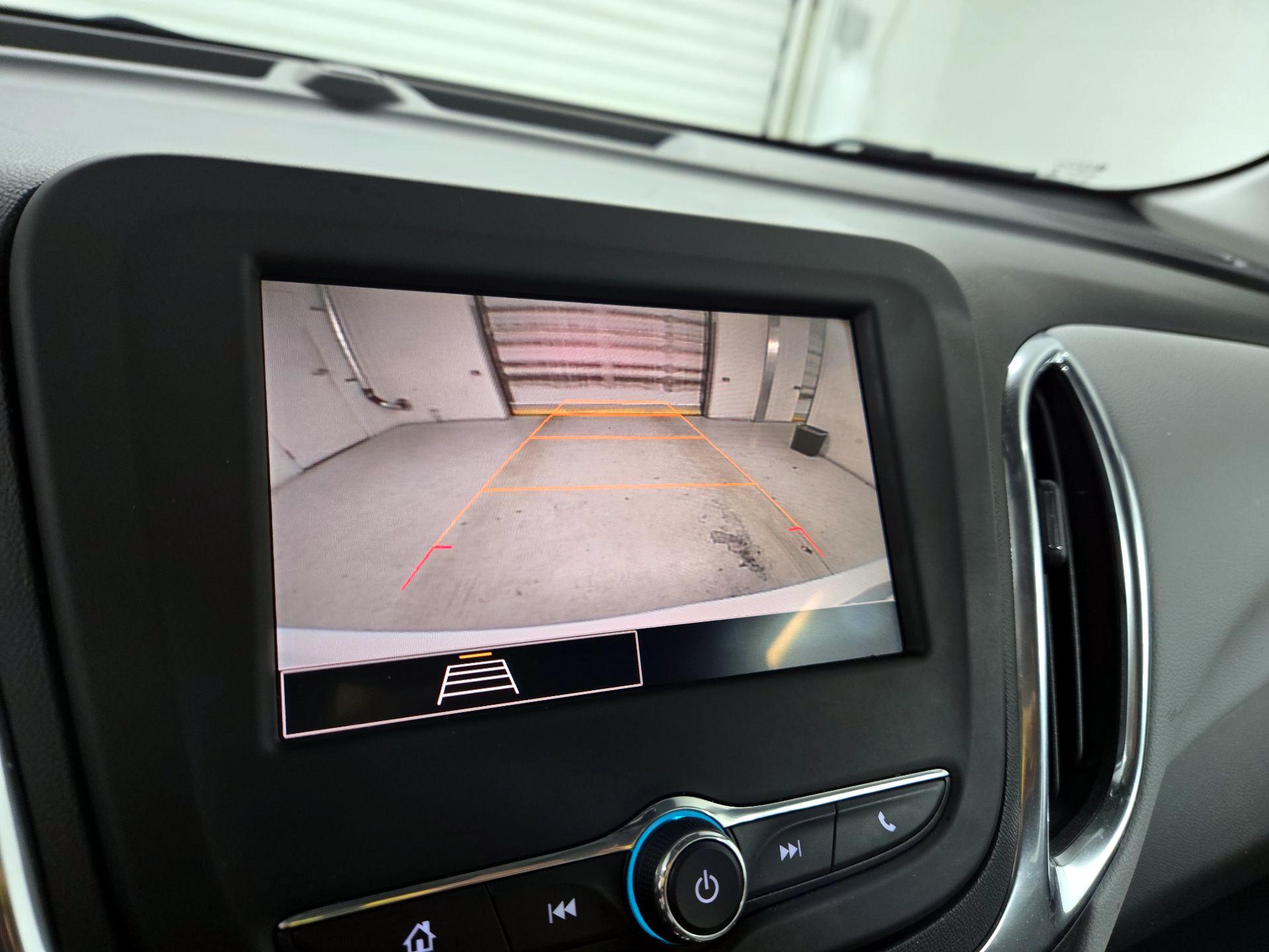 Thumbnail: 2022 Chevrolet Equinox - 14