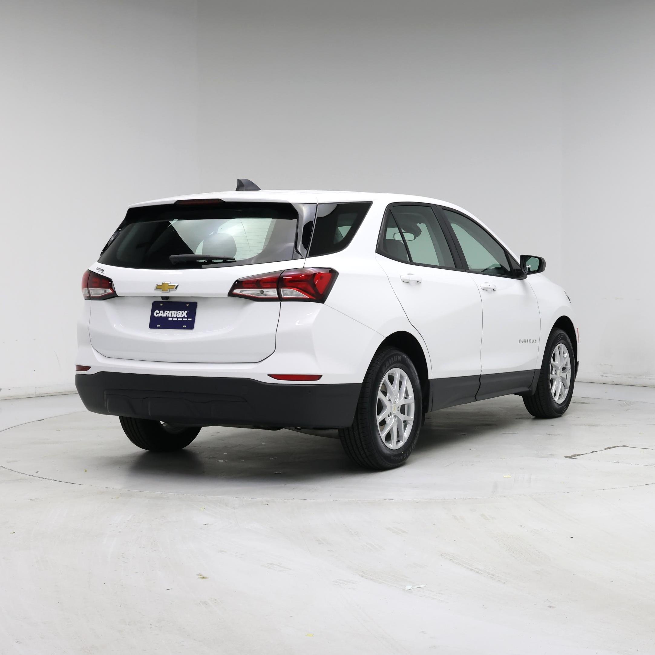 Thumbnail: 2022 Chevrolet Equinox - 8