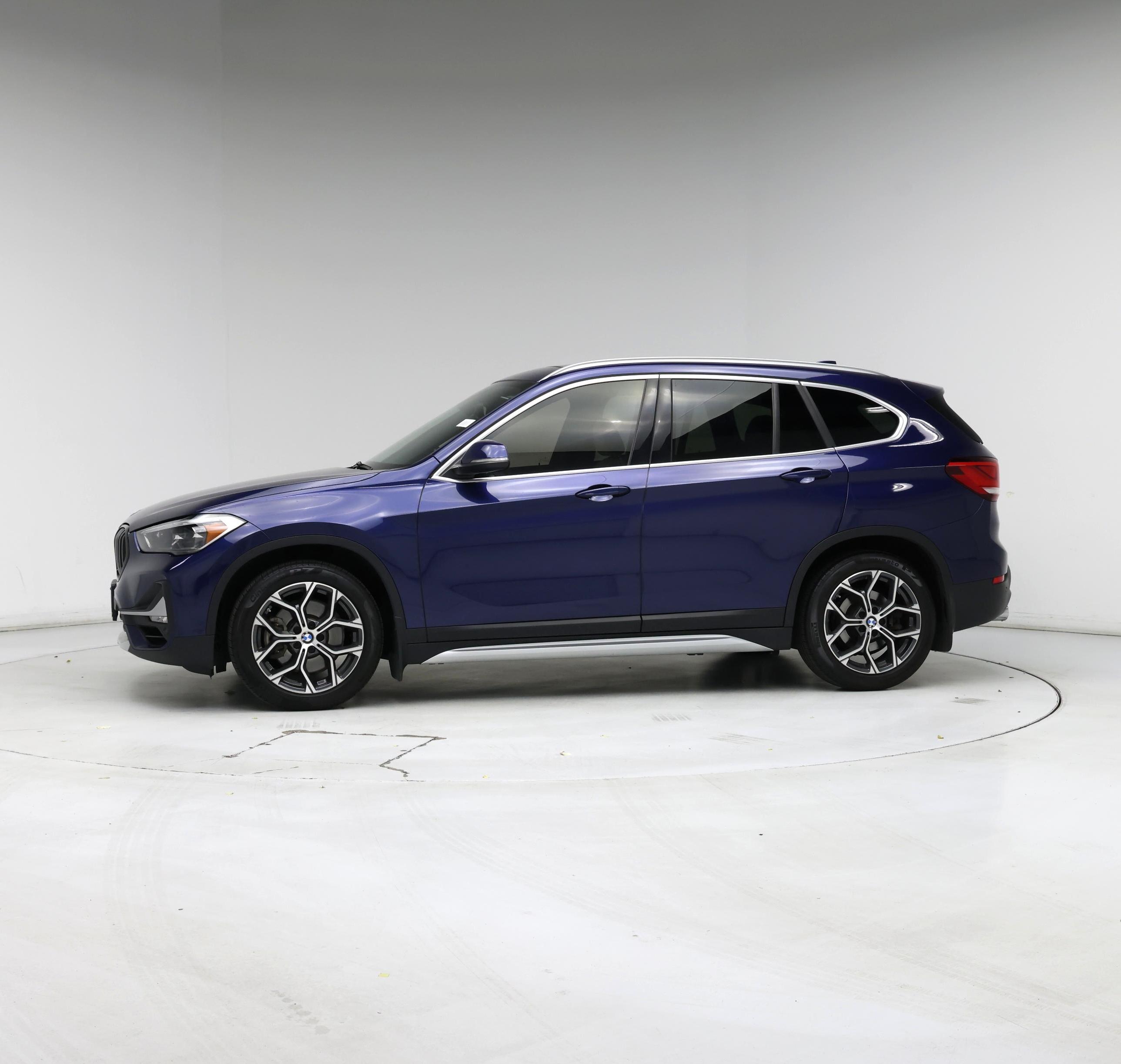 Thumbnail: 2020 BMW X1 - 3
