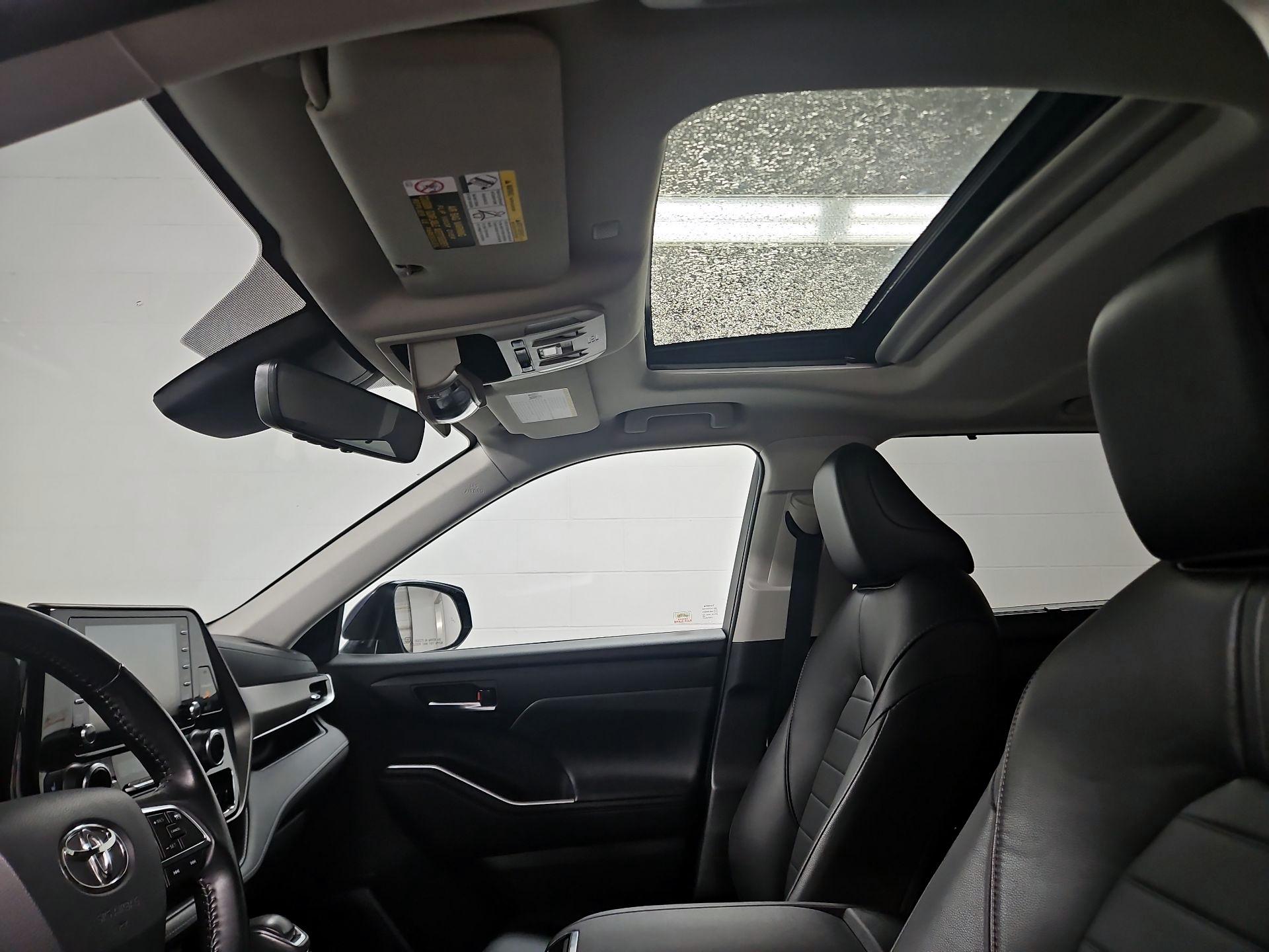 Thumbnail: 2020 Toyota Highlander - 20