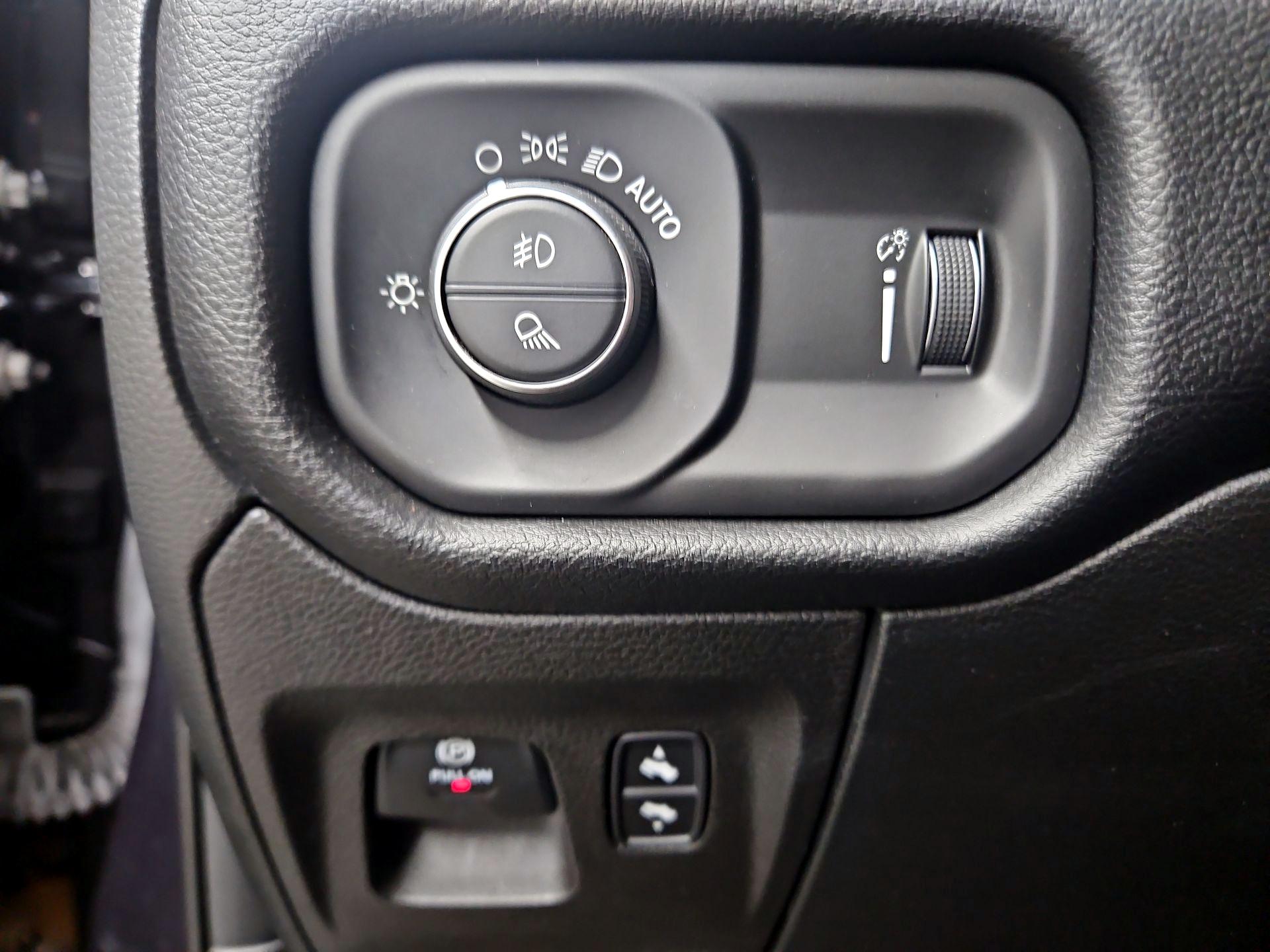 Thumbnail: 2021 RAM 1500 - 13