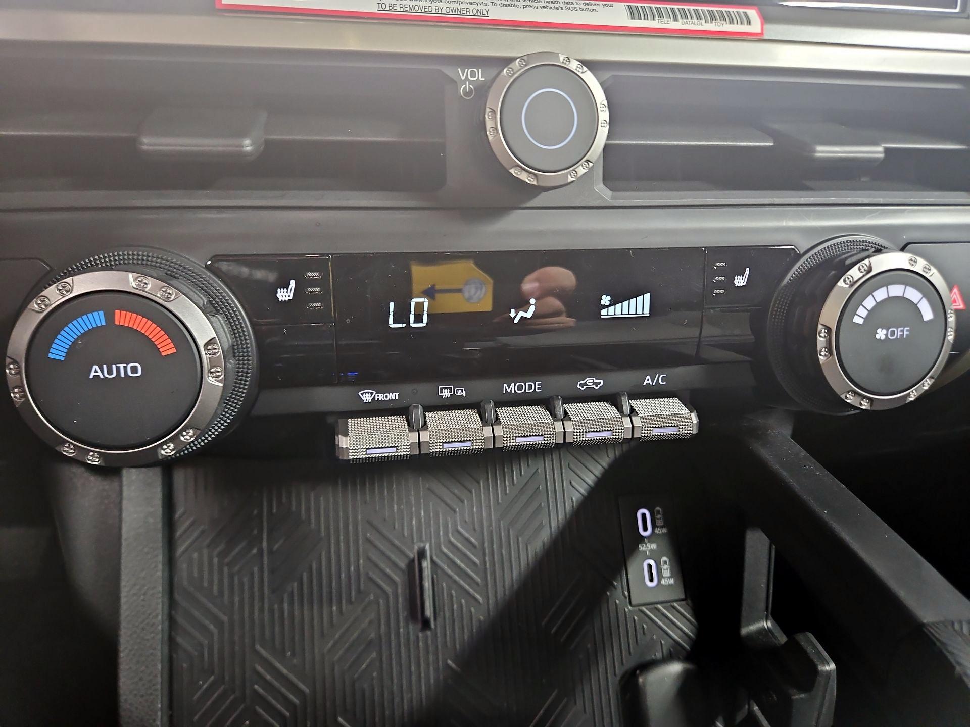 Thumbnail: 2024 Toyota Tacoma - 16