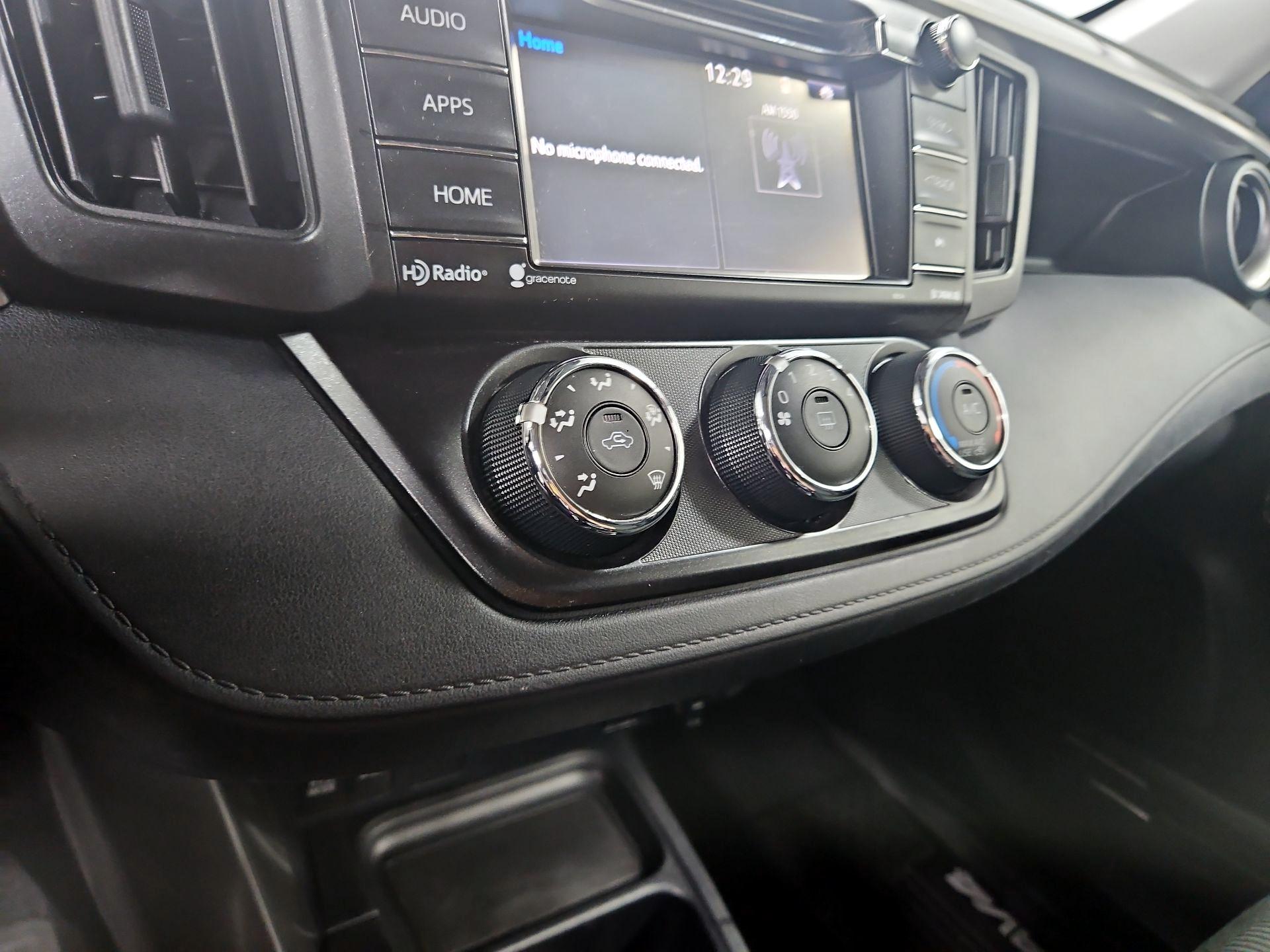 Thumbnail: 2018 Toyota RAV4 - 16
