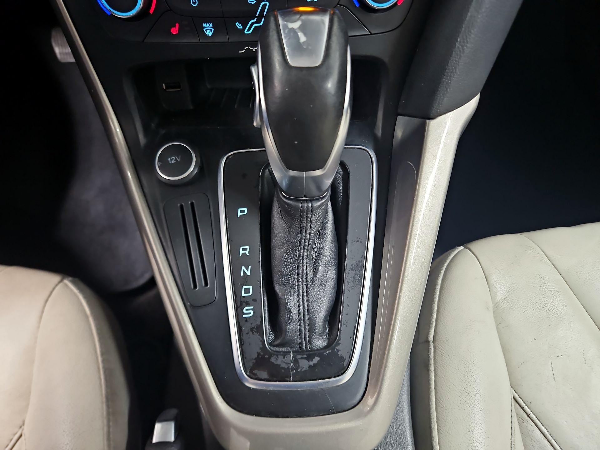 Thumbnail: 2016 Ford Focus - 17