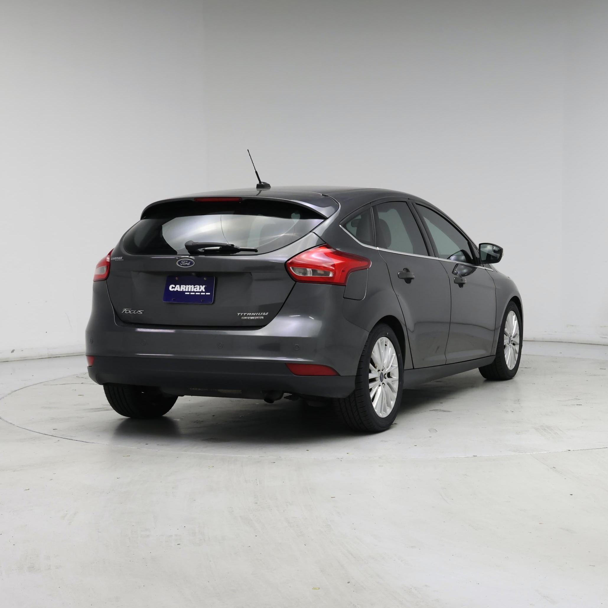 Thumbnail: 2016 Ford Focus - 8