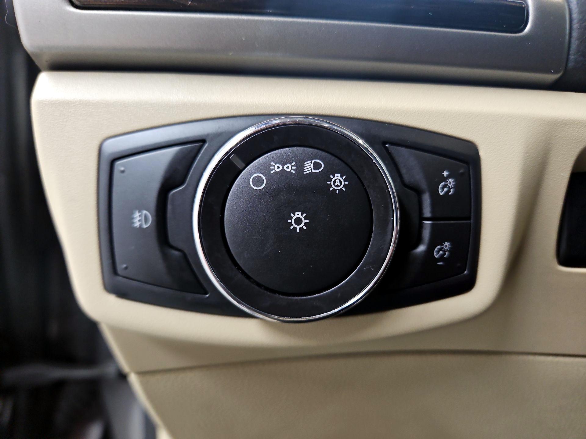 Thumbnail: 2014 Ford Fusion - 13