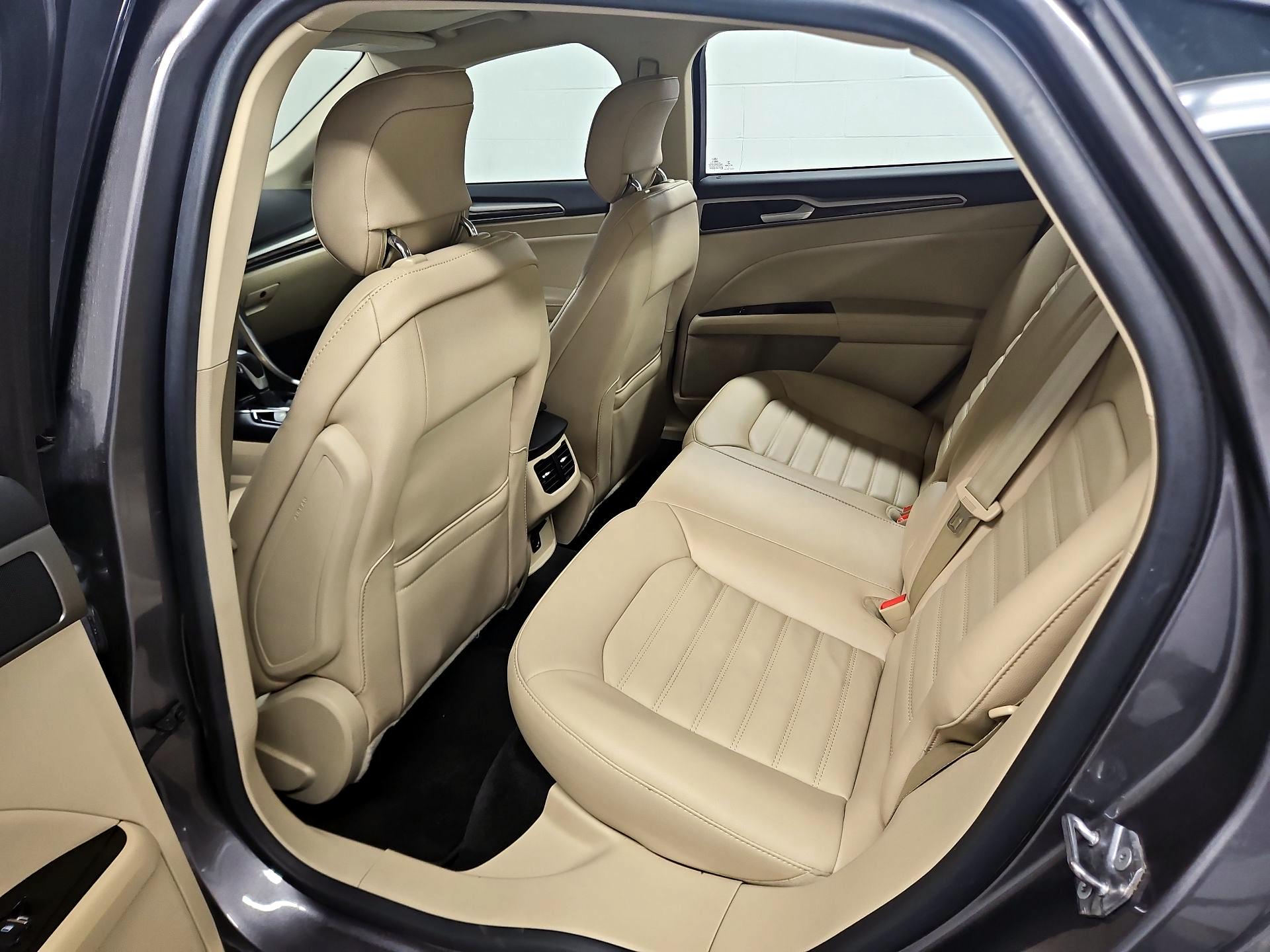 Thumbnail: 2014 Ford Fusion - 20