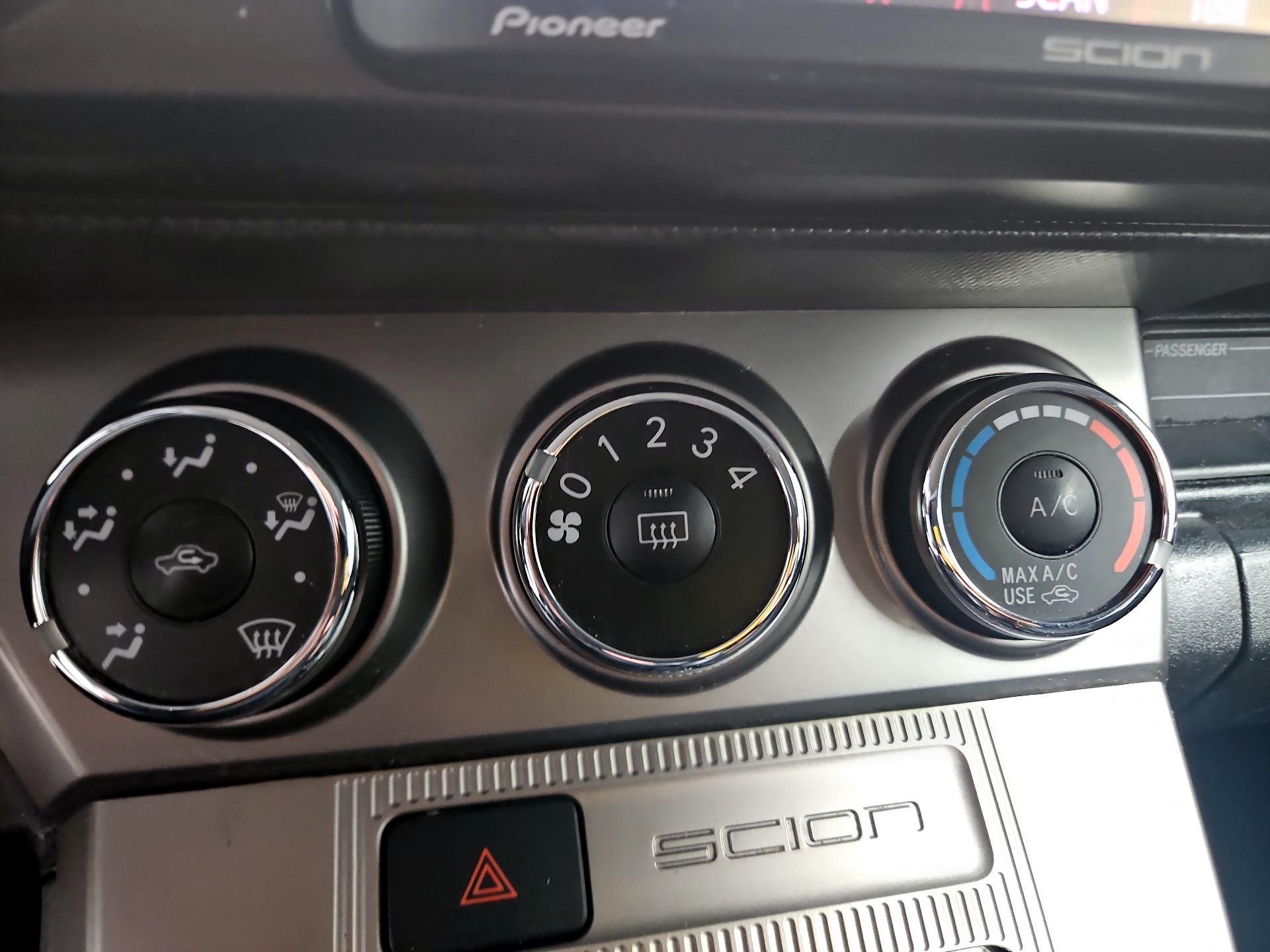 Thumbnail: 2014 Scion xB - 15