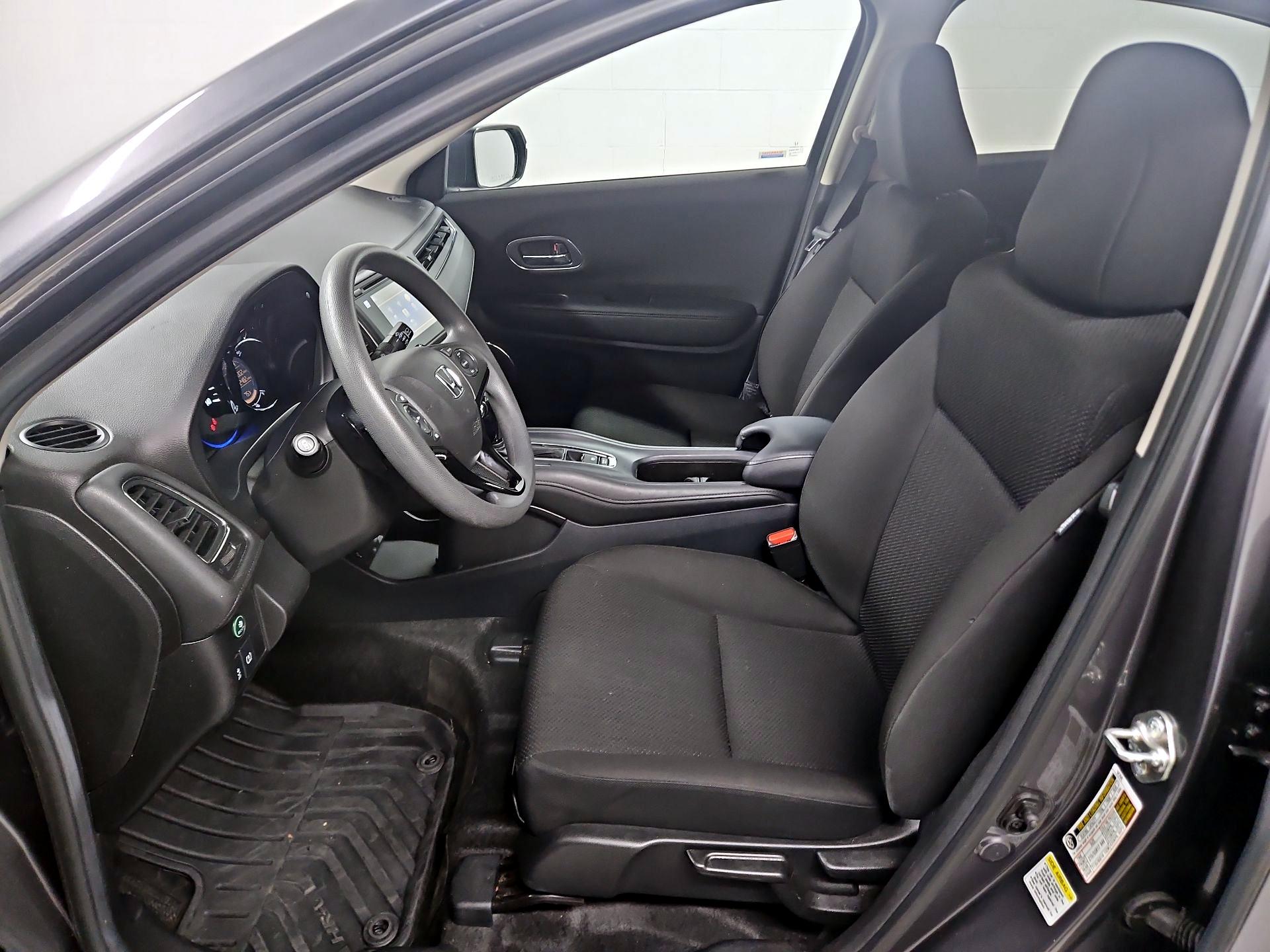 Thumbnail: 2016 Honda HR-V - 11
