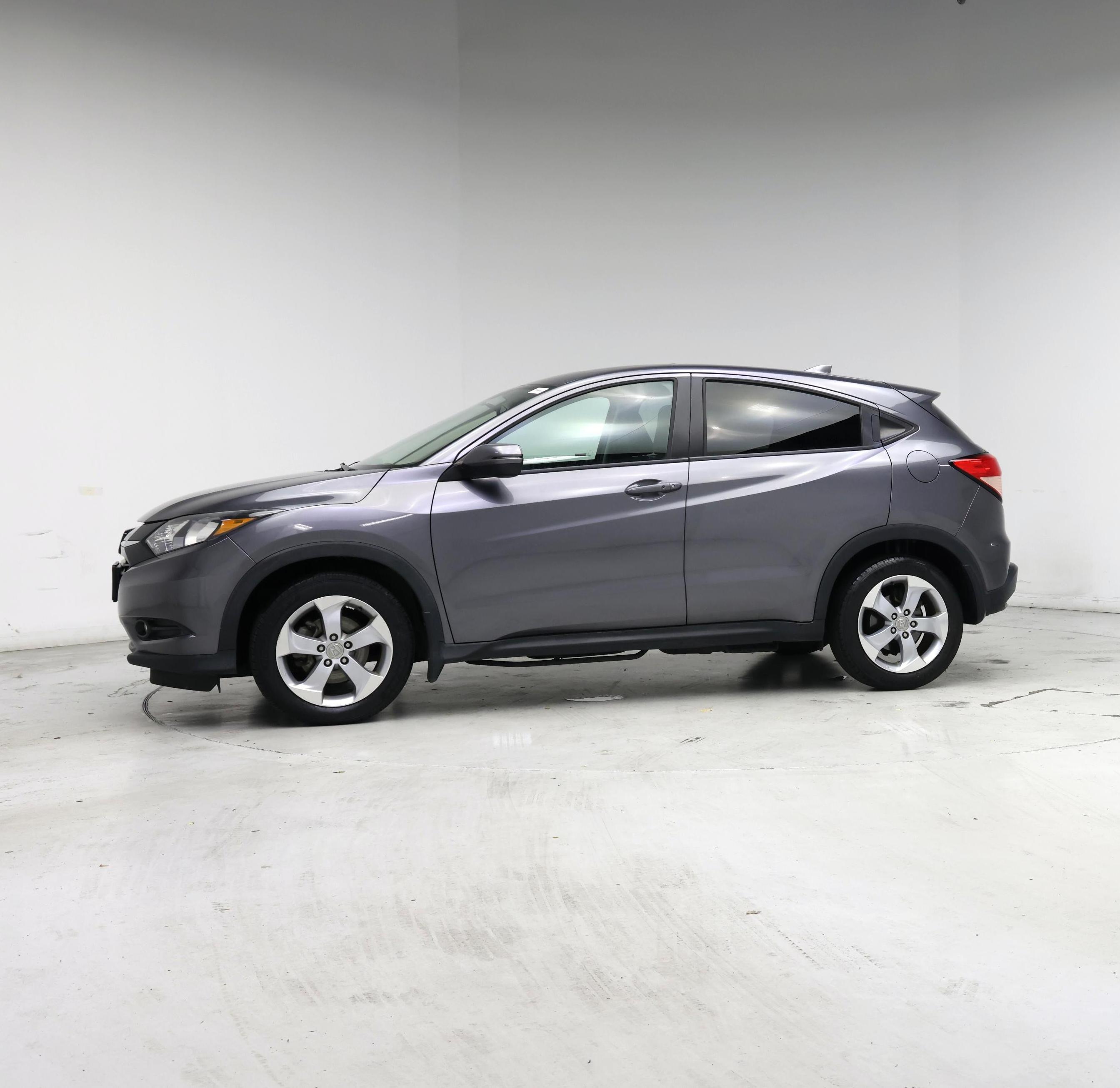 Thumbnail: 2016 Honda HR-V - 3