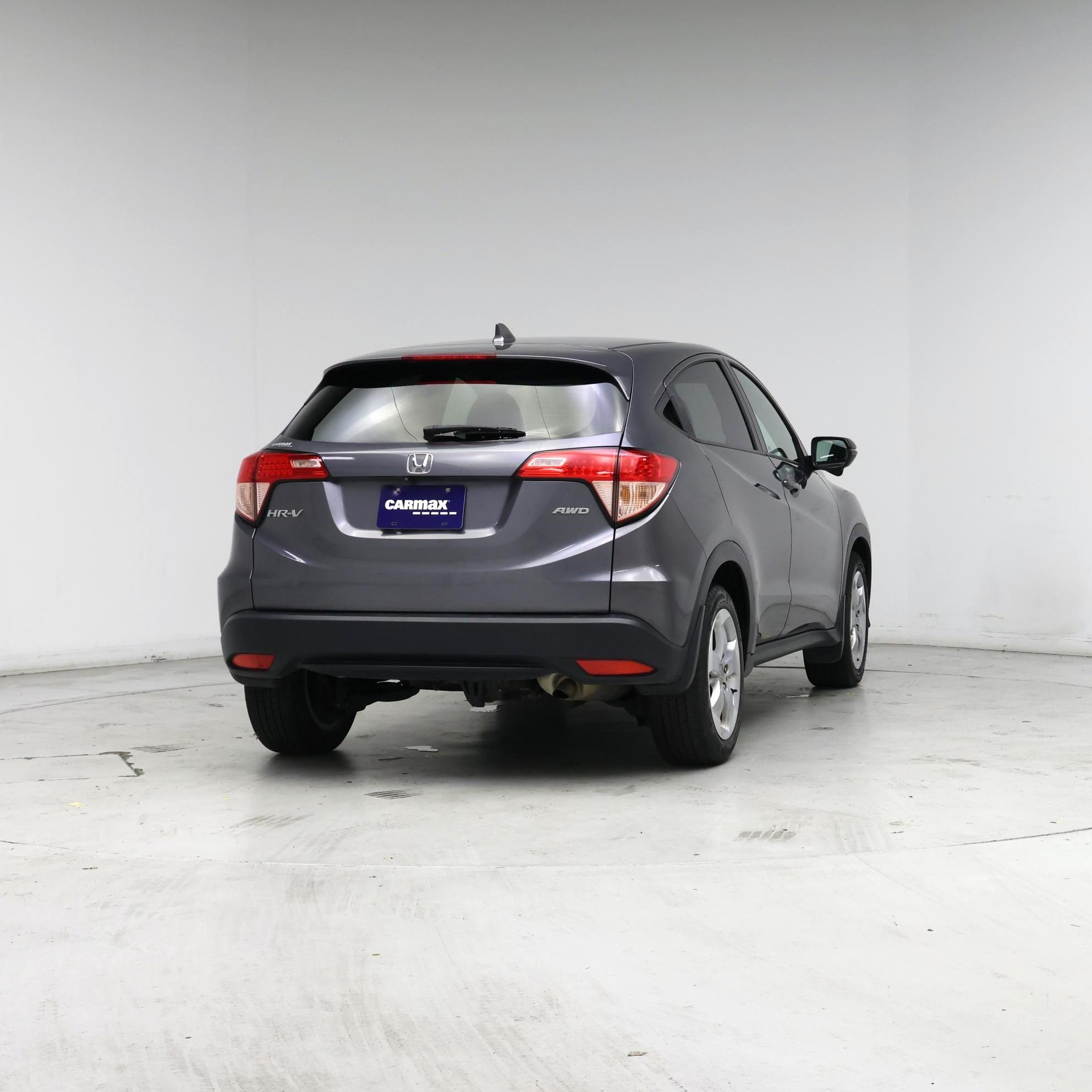 Thumbnail: 2016 Honda HR-V - 8