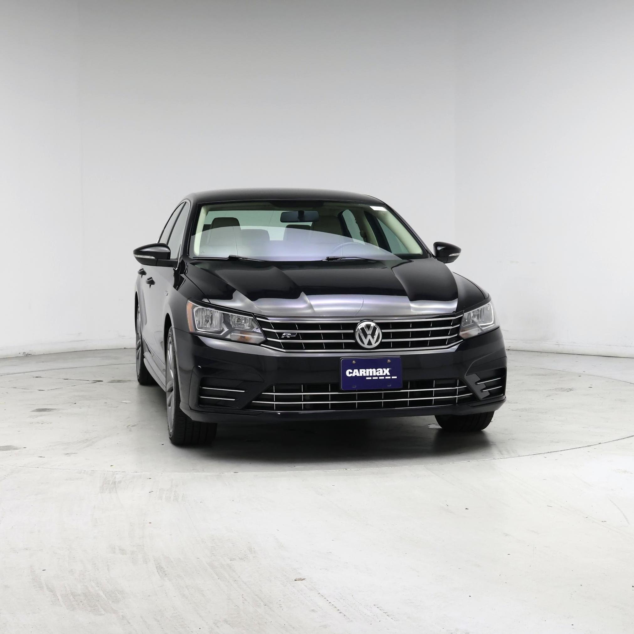 Thumbnail: 2017 Volkswagen Passat - 5
