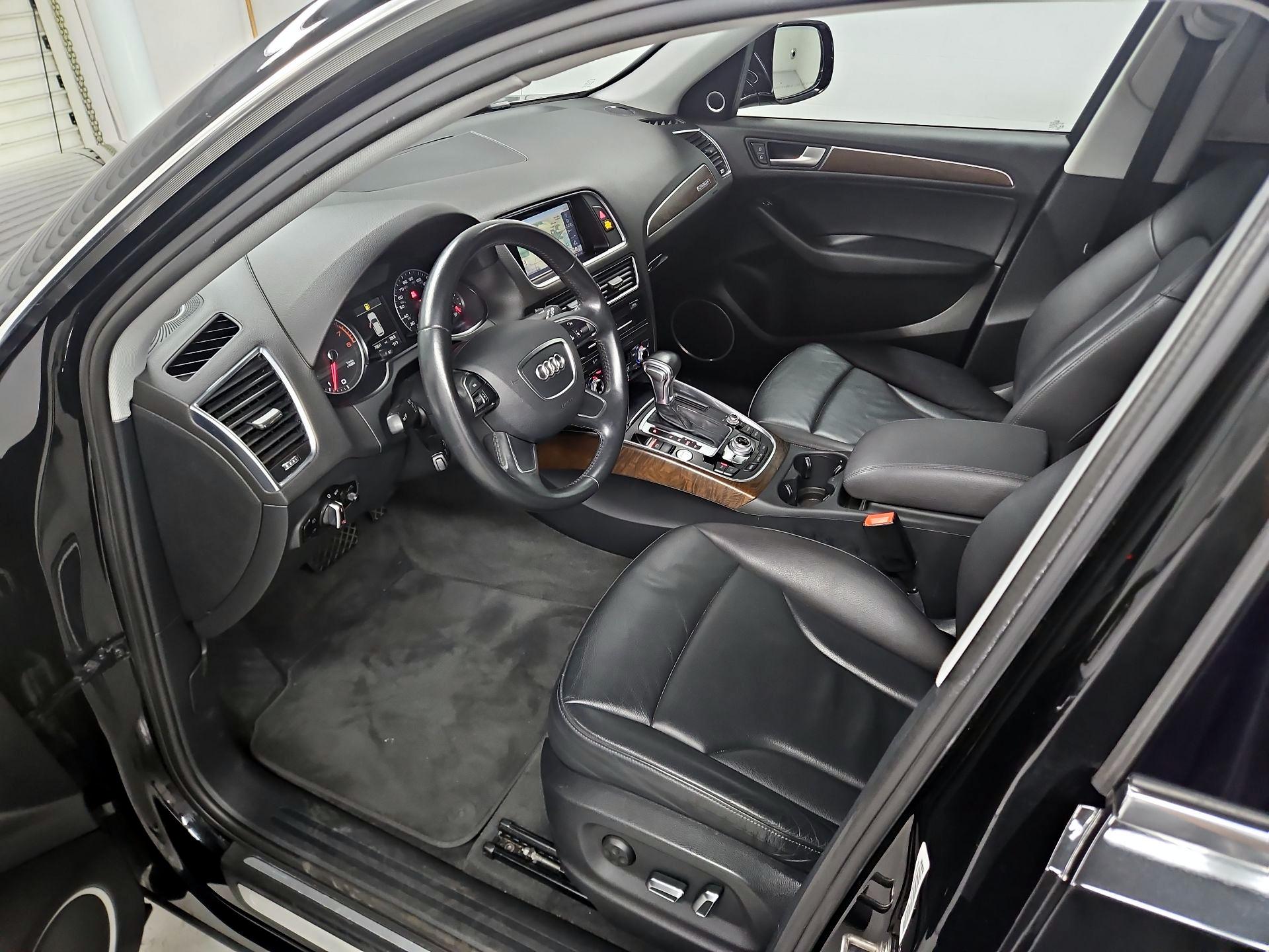 Thumbnail: 2016 Audi Q5 - 11