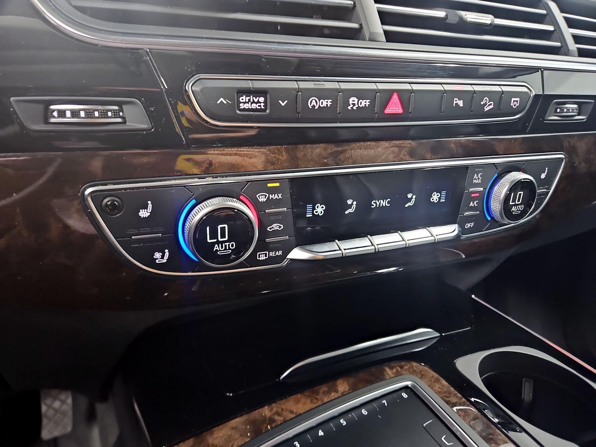 Thumbnail: 2018 Audi Q7 - 17
