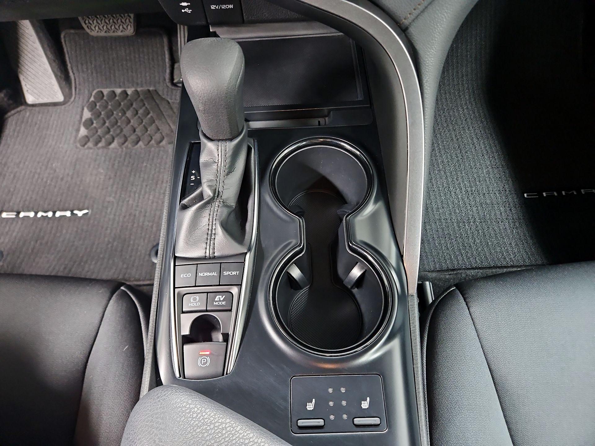 Thumbnail: 2019 Toyota Camry - 17