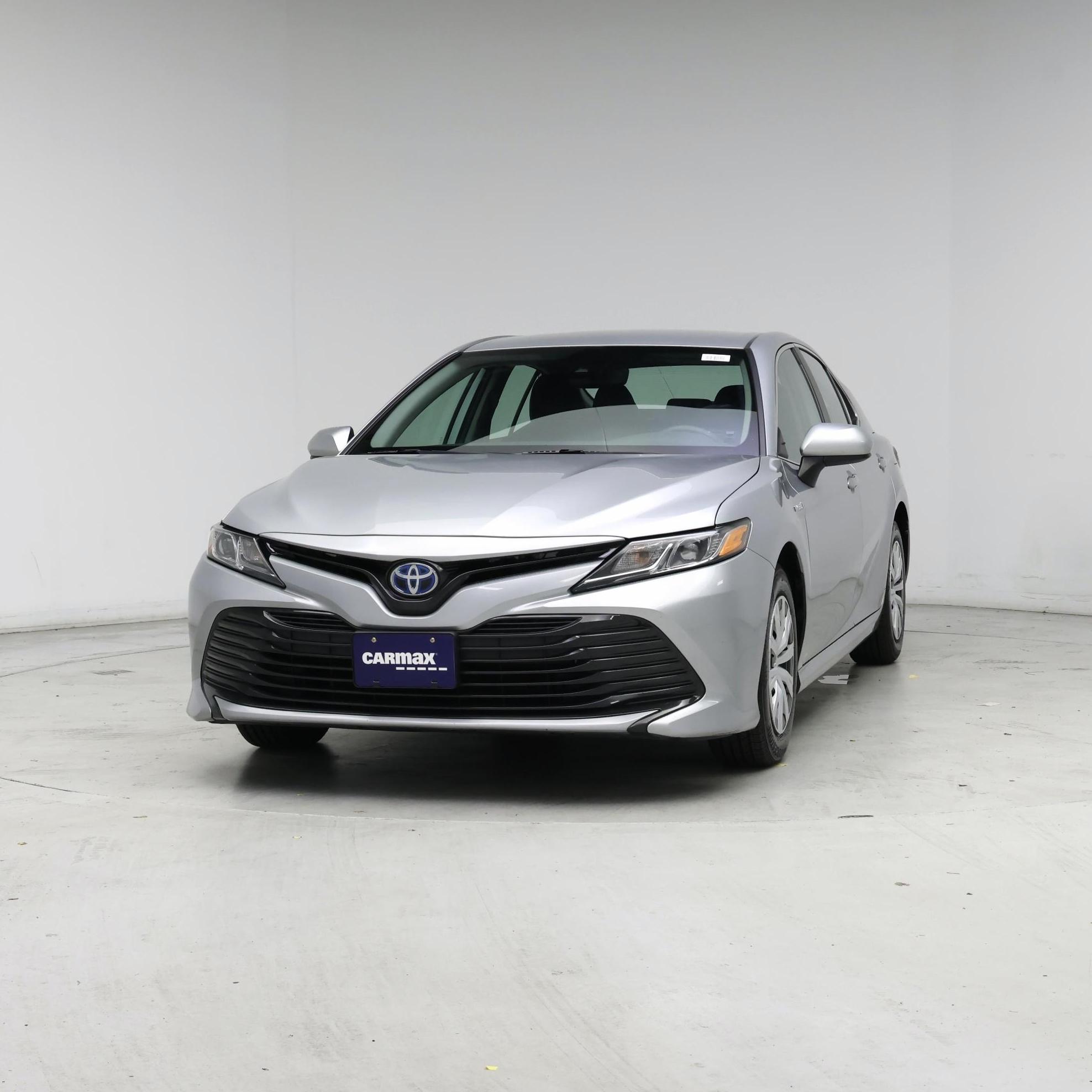 Thumbnail: 2019 Toyota Camry - 4