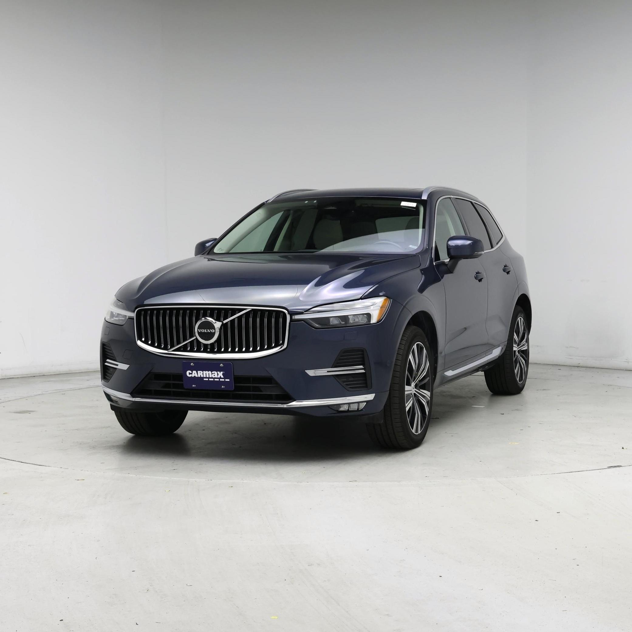 Thumbnail: 2022 Volvo XC60 - 4