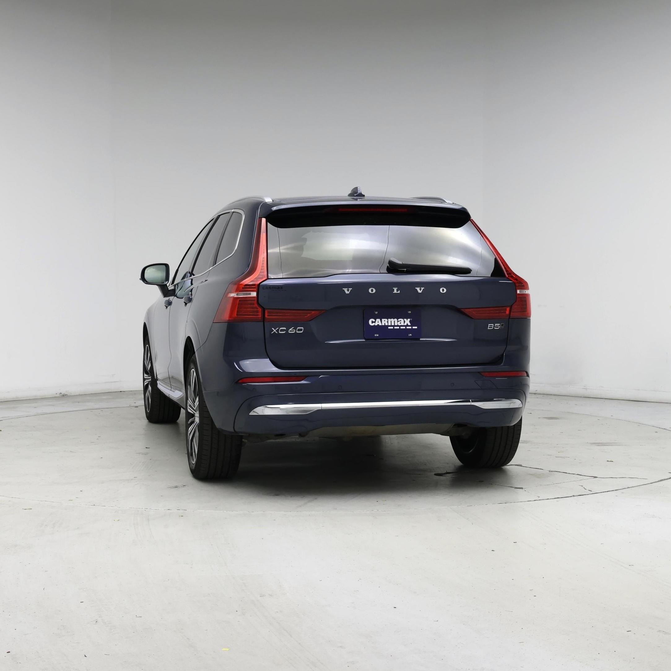 Thumbnail: 2022 Volvo XC60 - 6