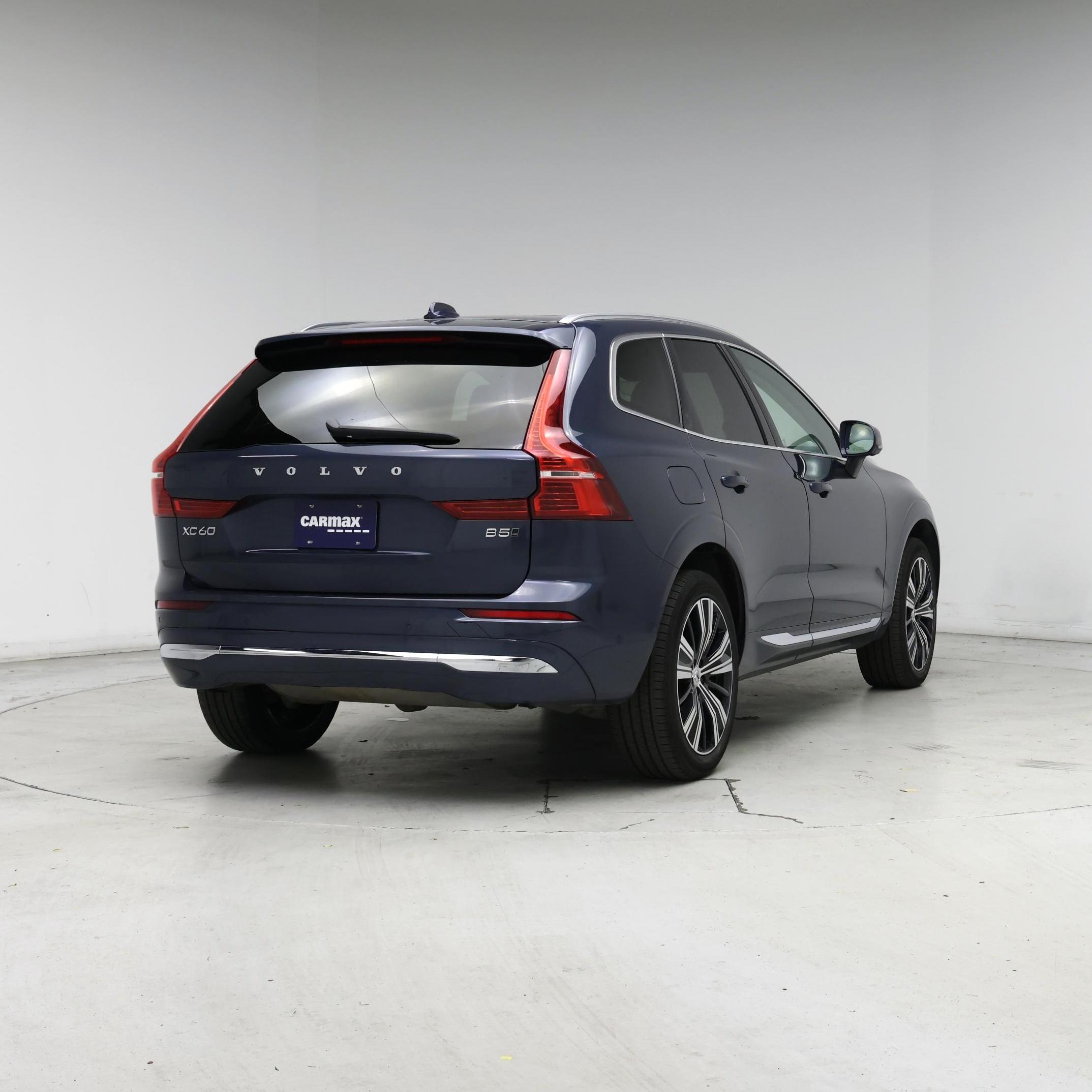 Thumbnail: 2022 Volvo XC60 - 8