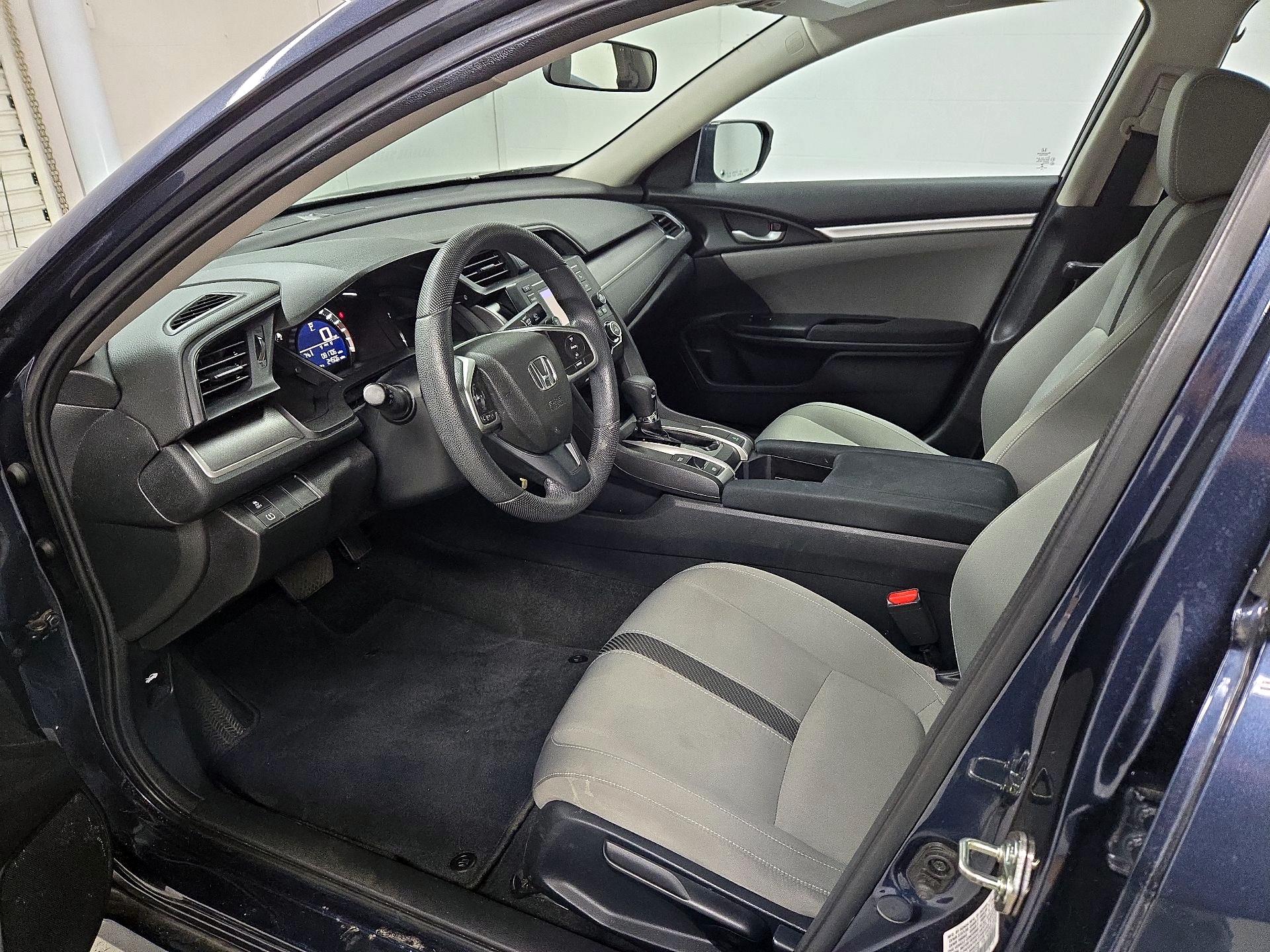 Thumbnail: 2016 Honda Civic - 11