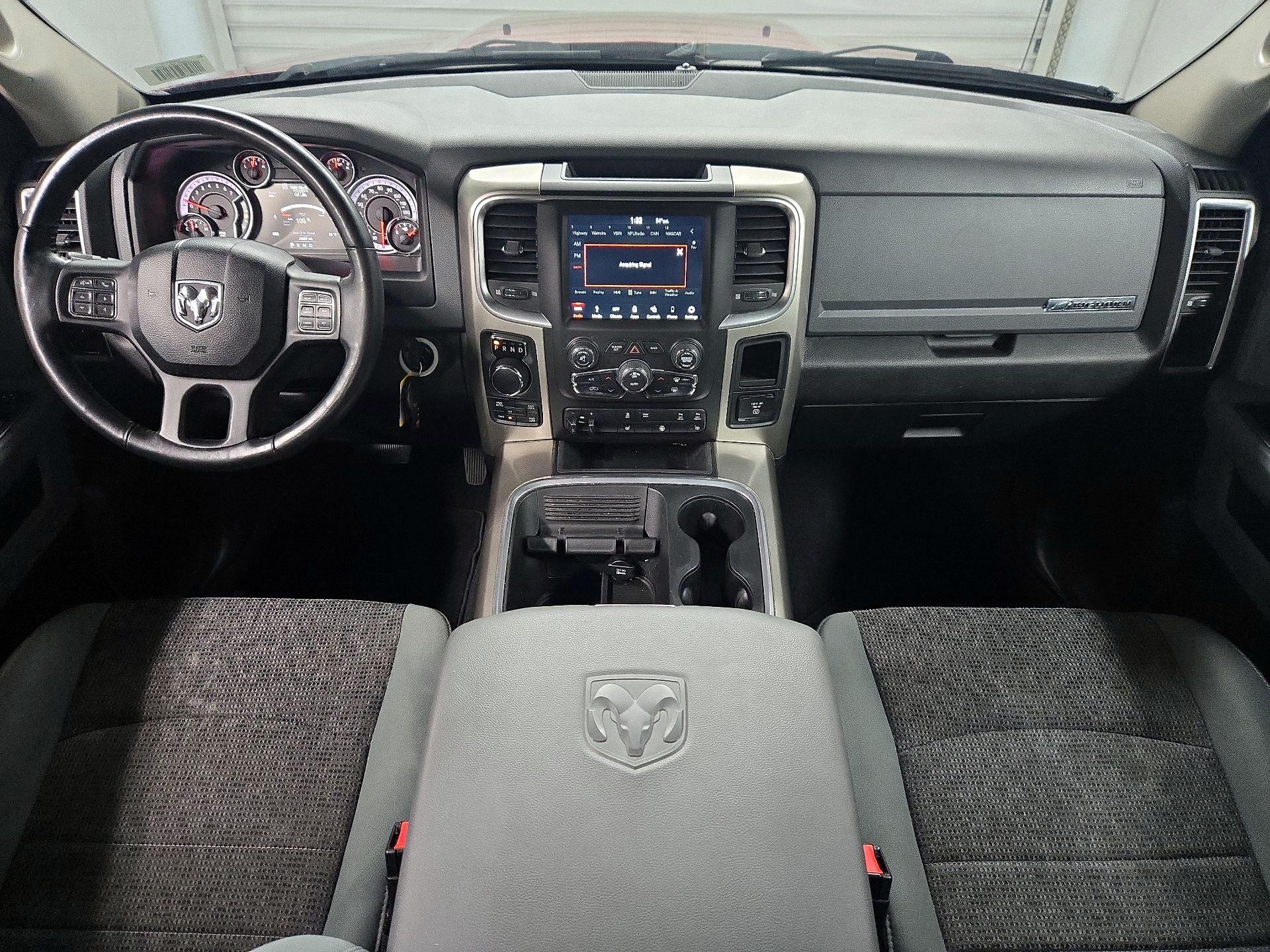 Thumbnail: 2019 RAM 1500 Classic - 9