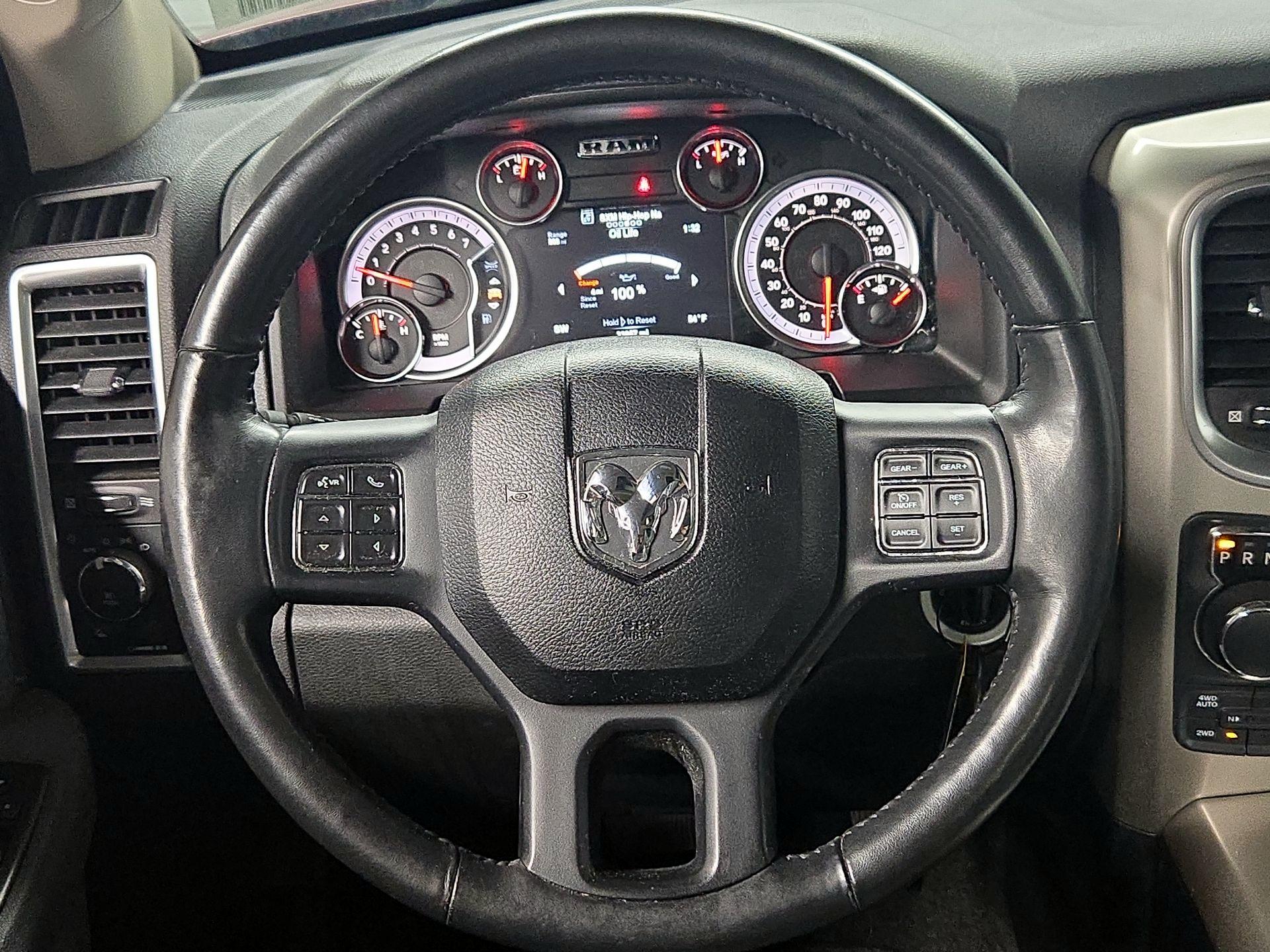 Thumbnail: 2019 RAM 1500 Classic - 10