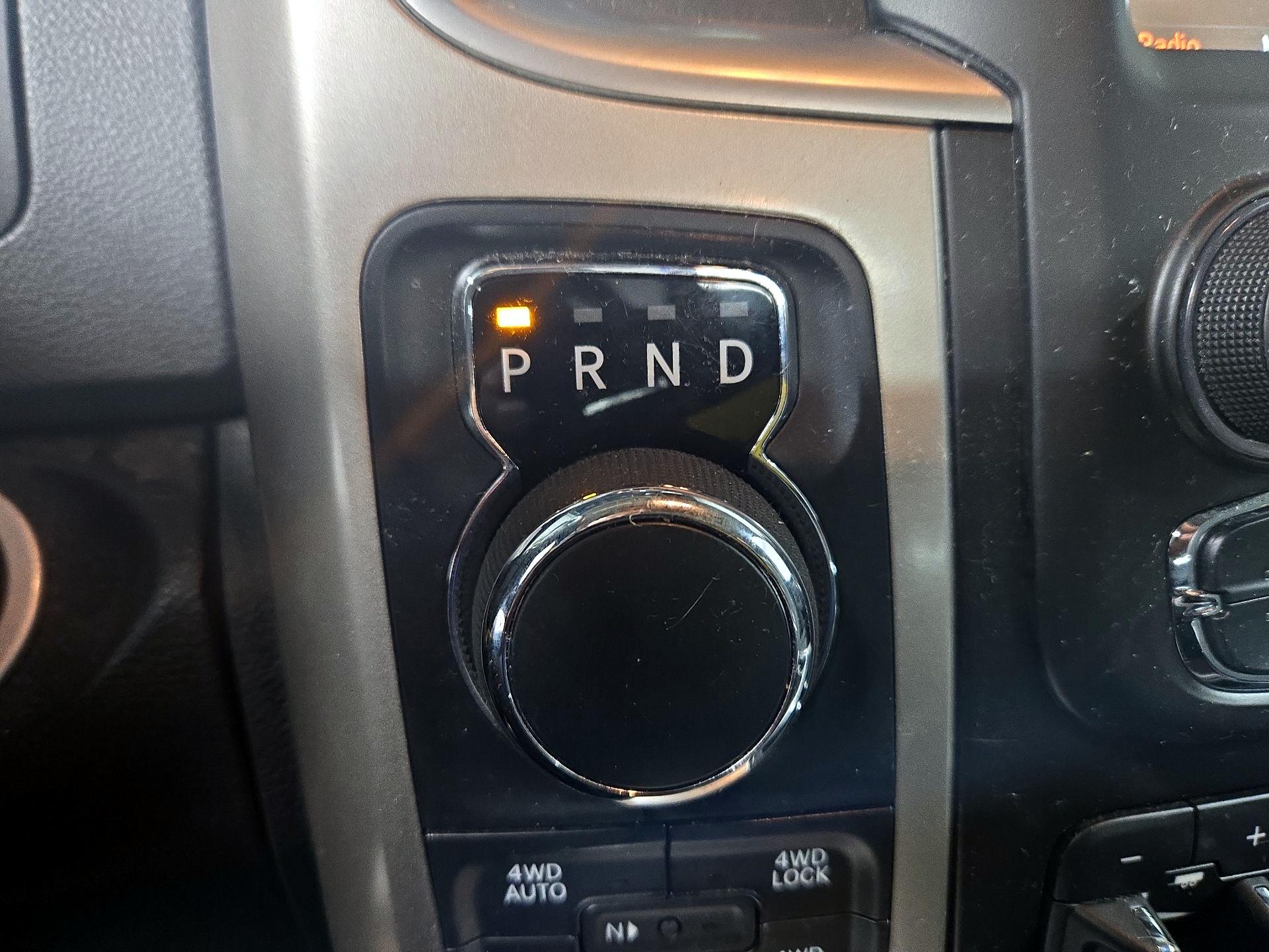 Thumbnail: 2019 RAM 1500 Classic - 17
