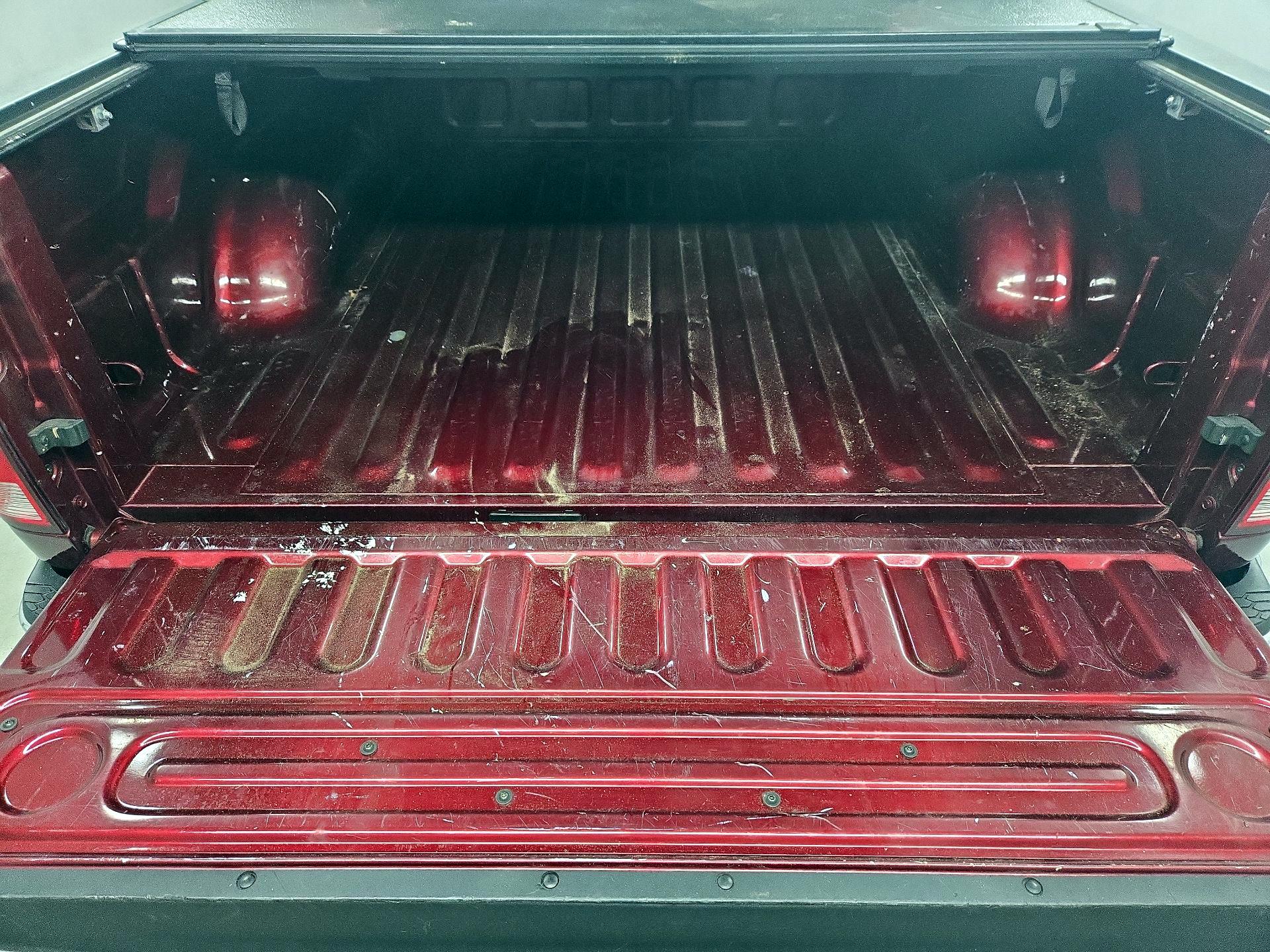 Thumbnail: 2019 RAM 1500 Classic - 20