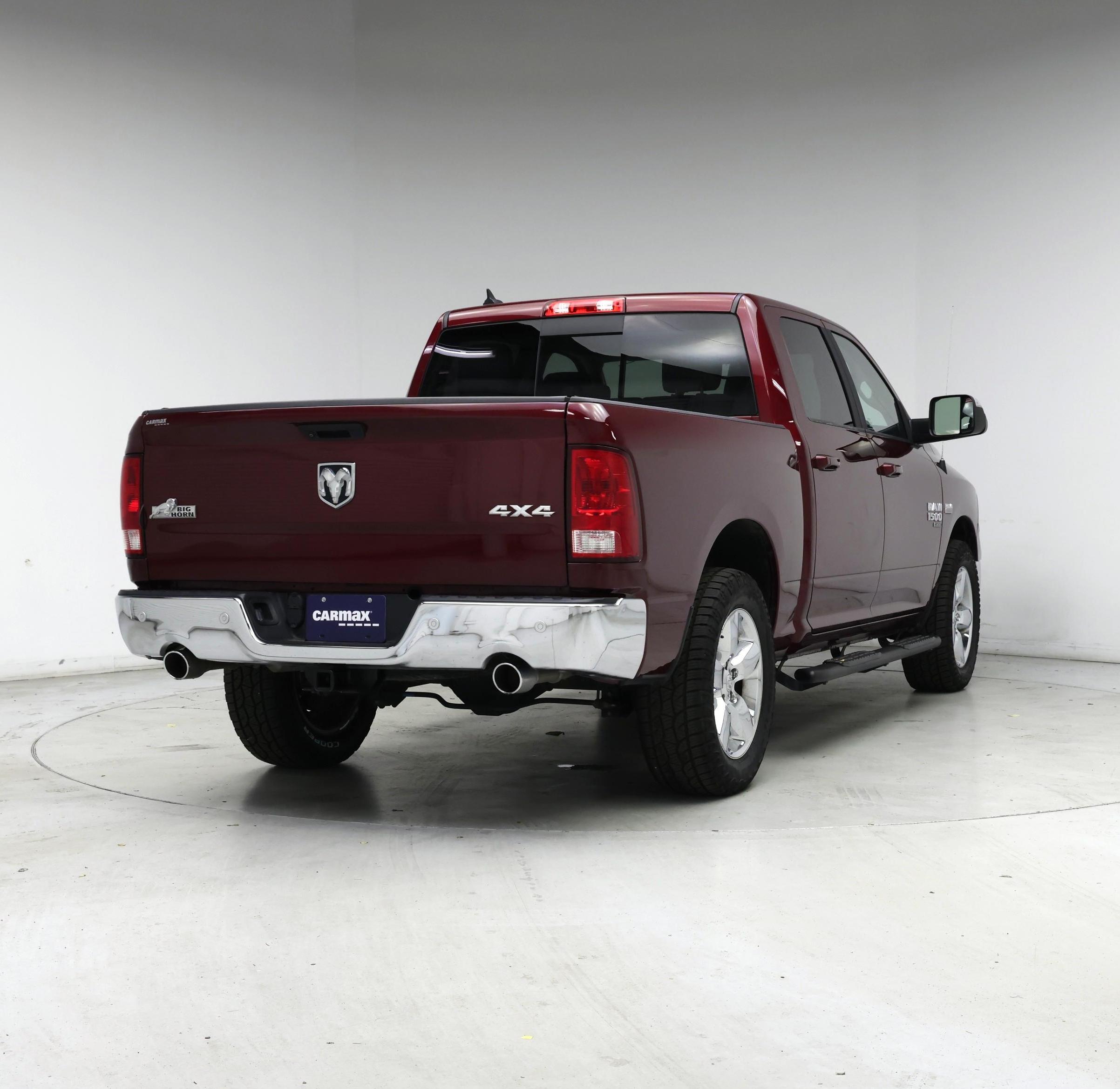 Thumbnail: 2019 RAM 1500 Classic - 8