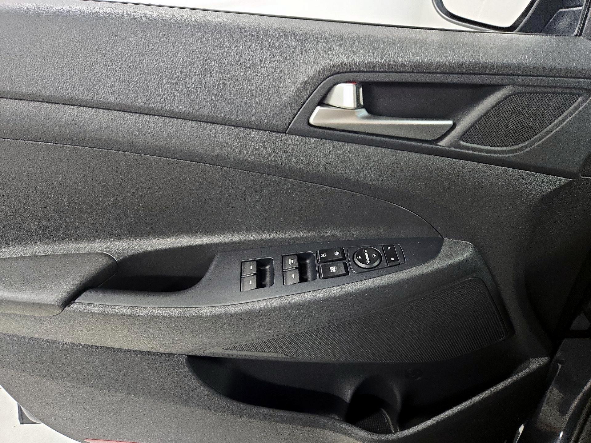 Thumbnail: 2019 Hyundai Tucson - 12