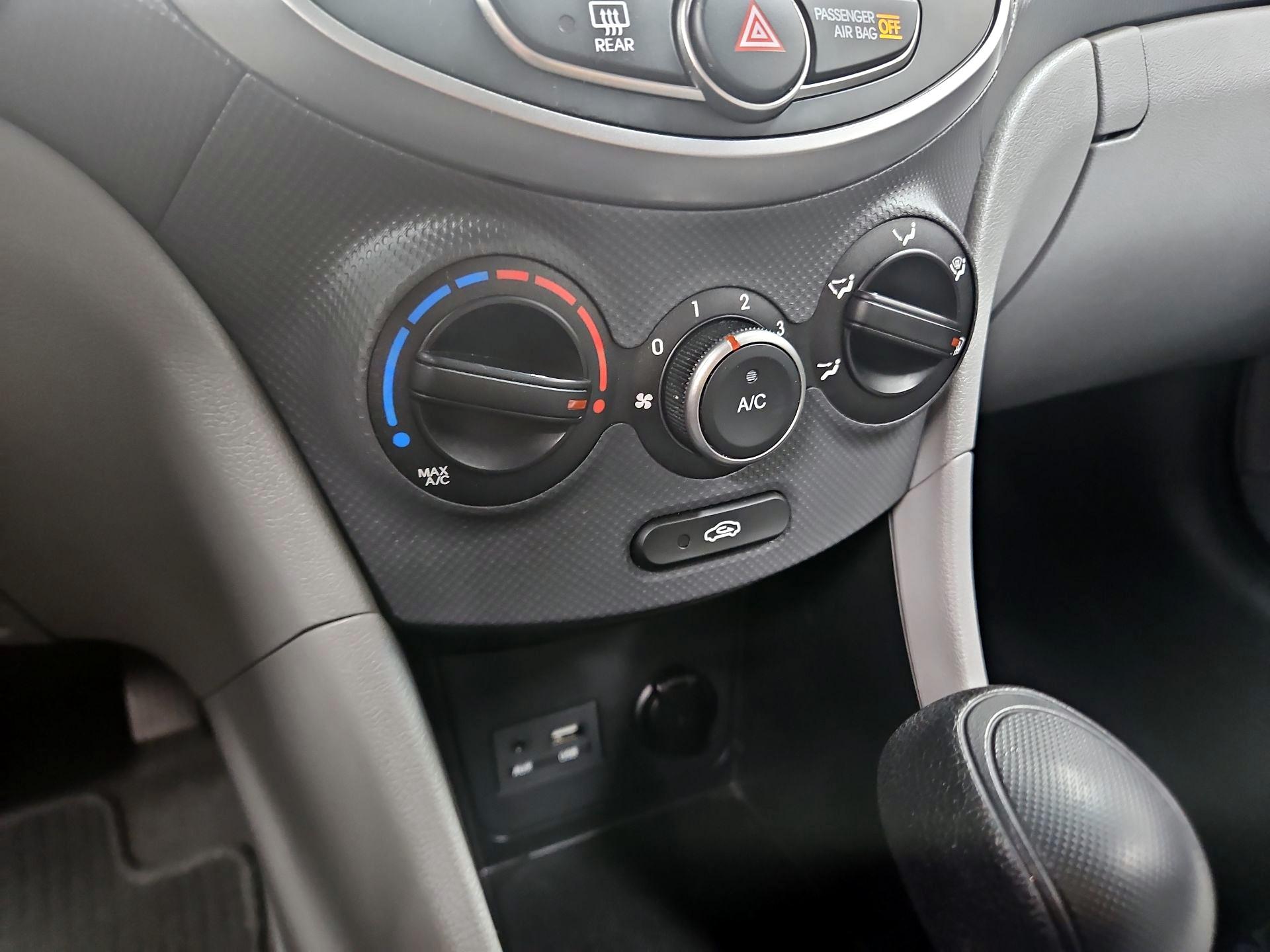 Thumbnail: 2017 Hyundai Accent - 15
