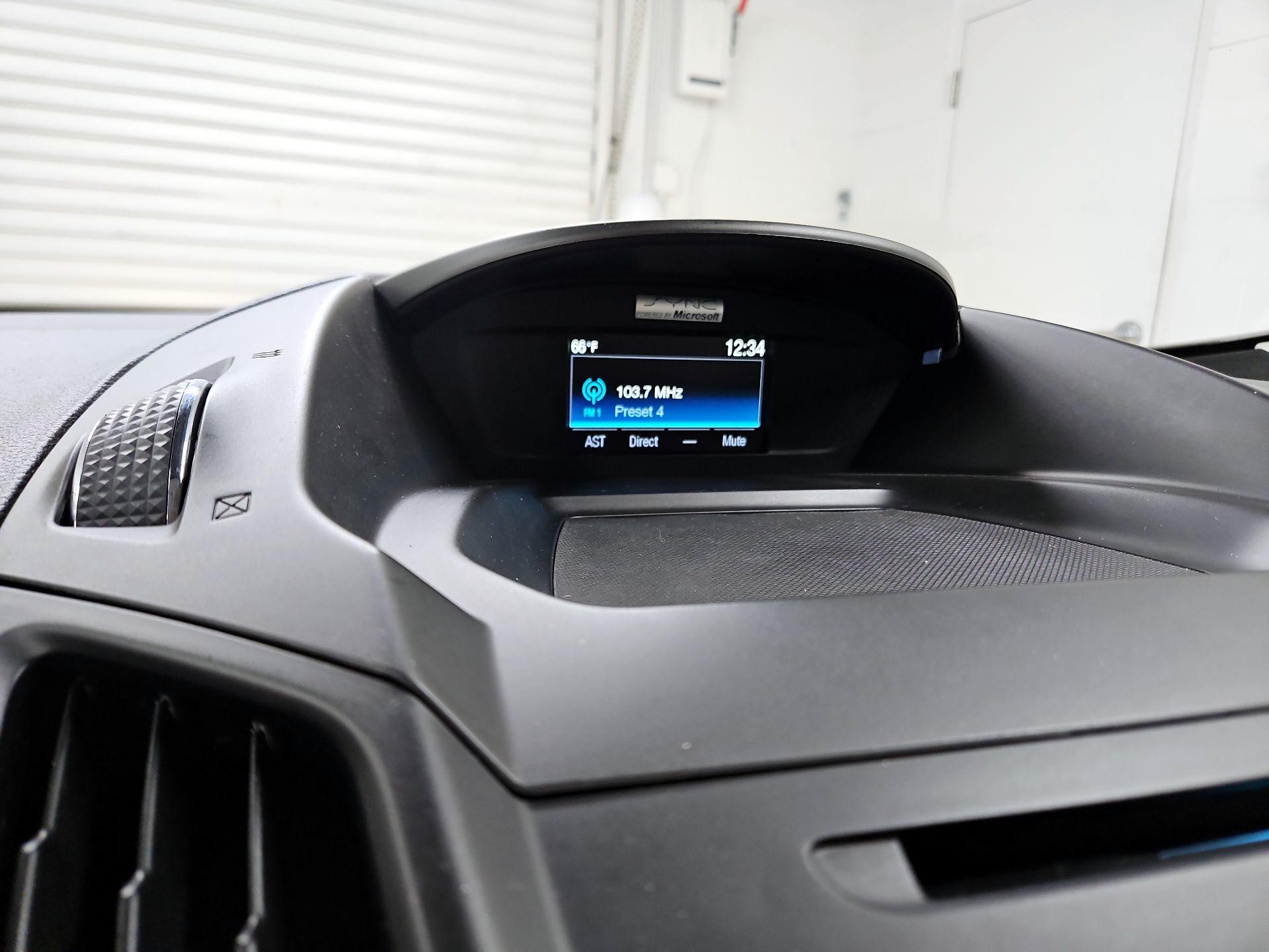Thumbnail: 2015 Ford C-Max - 14