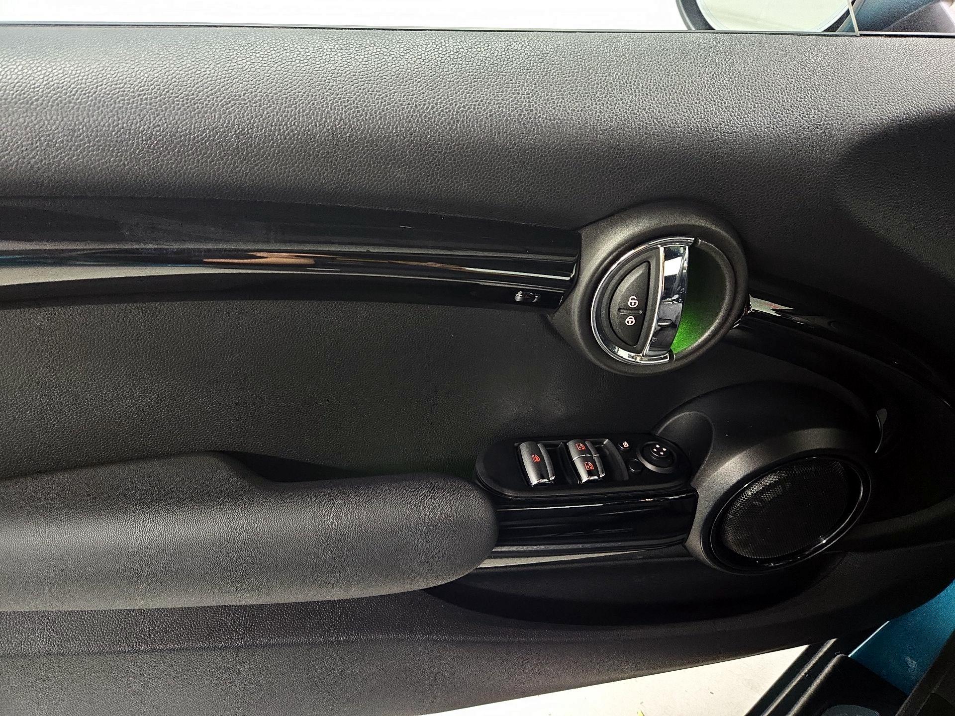 Thumbnail: 2016 MINI Cooper - 12