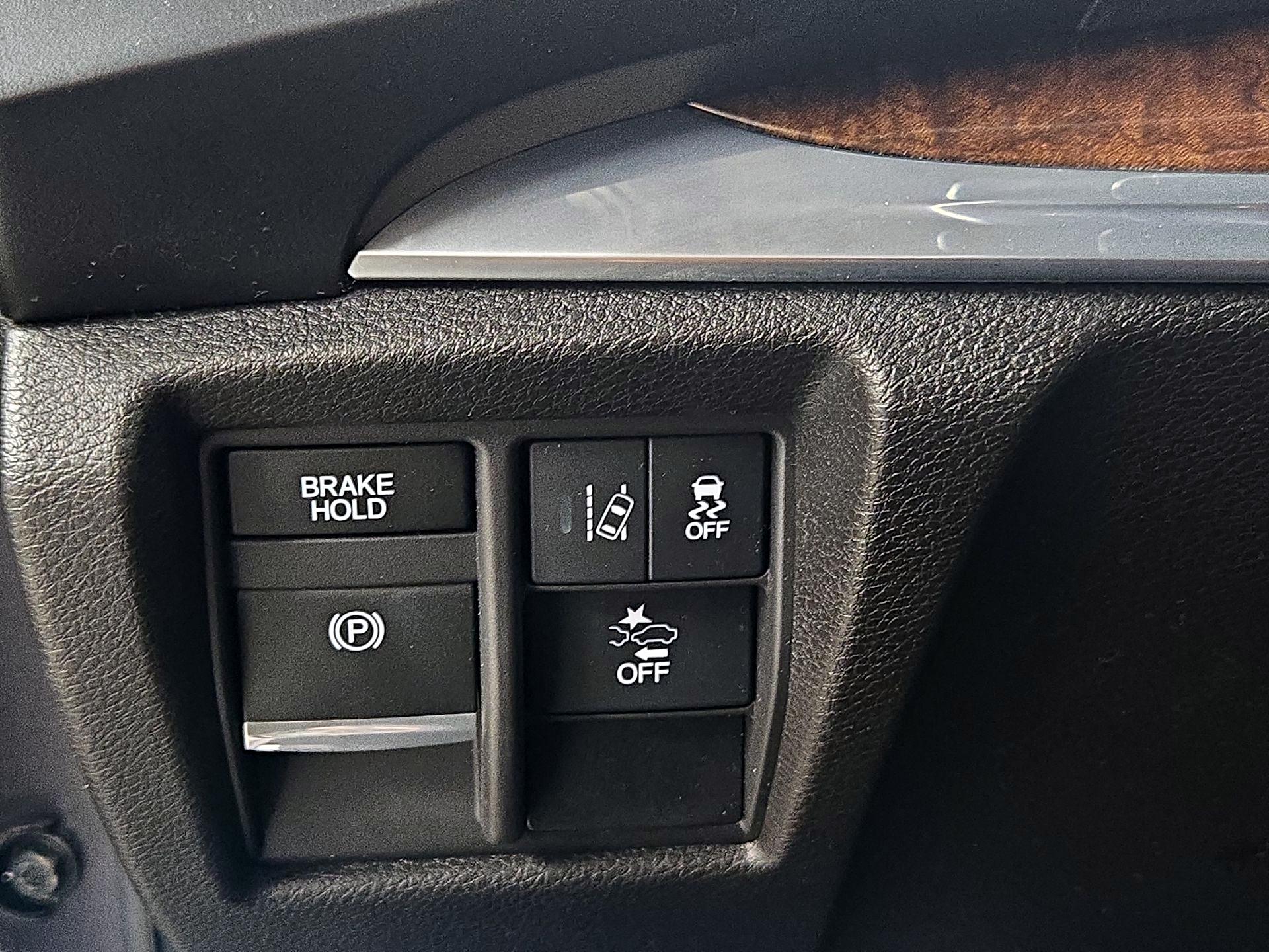 Thumbnail: 2020 Acura MDX - 13