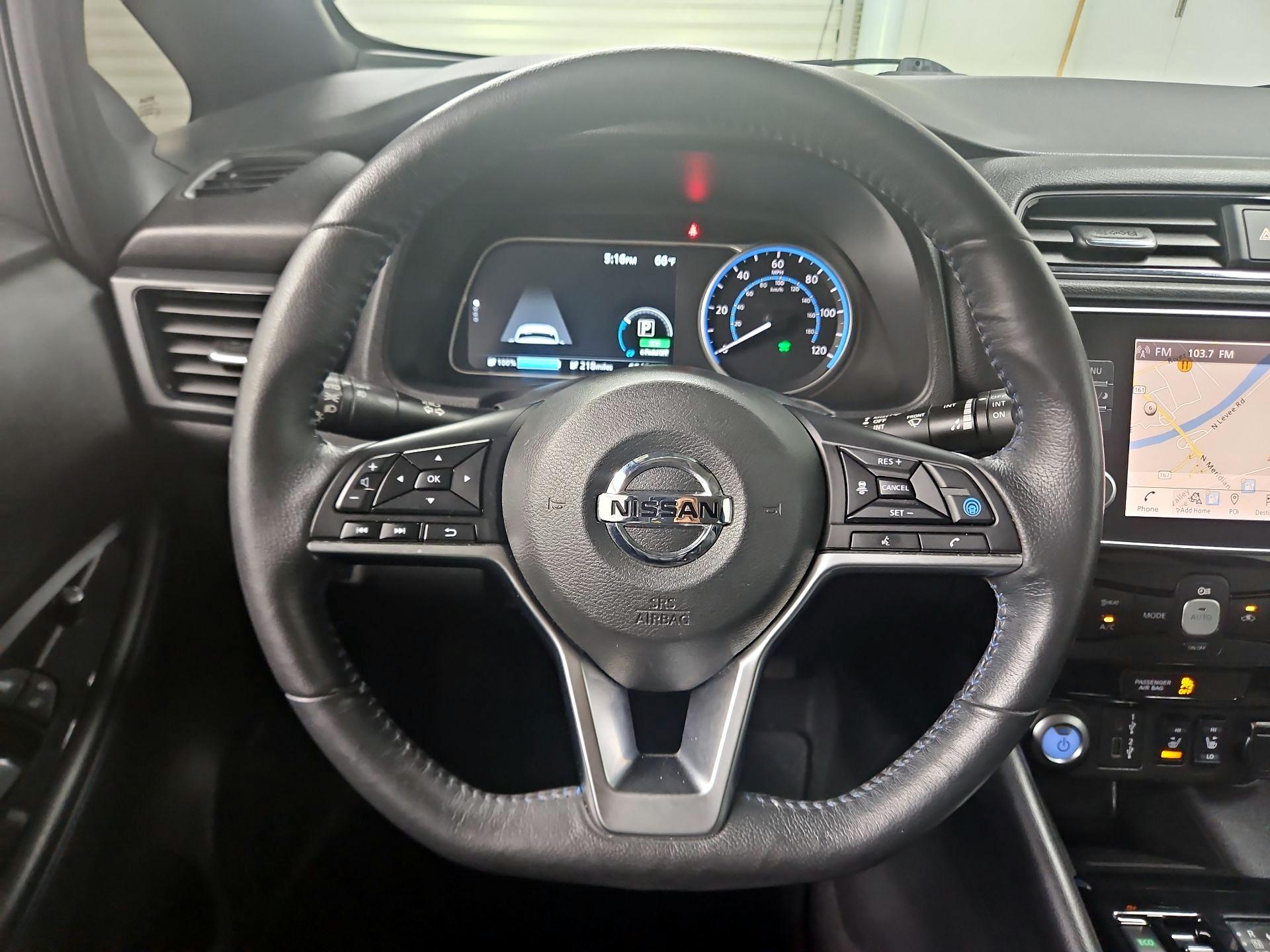 Thumbnail: 2020 Nissan Leaf - 10